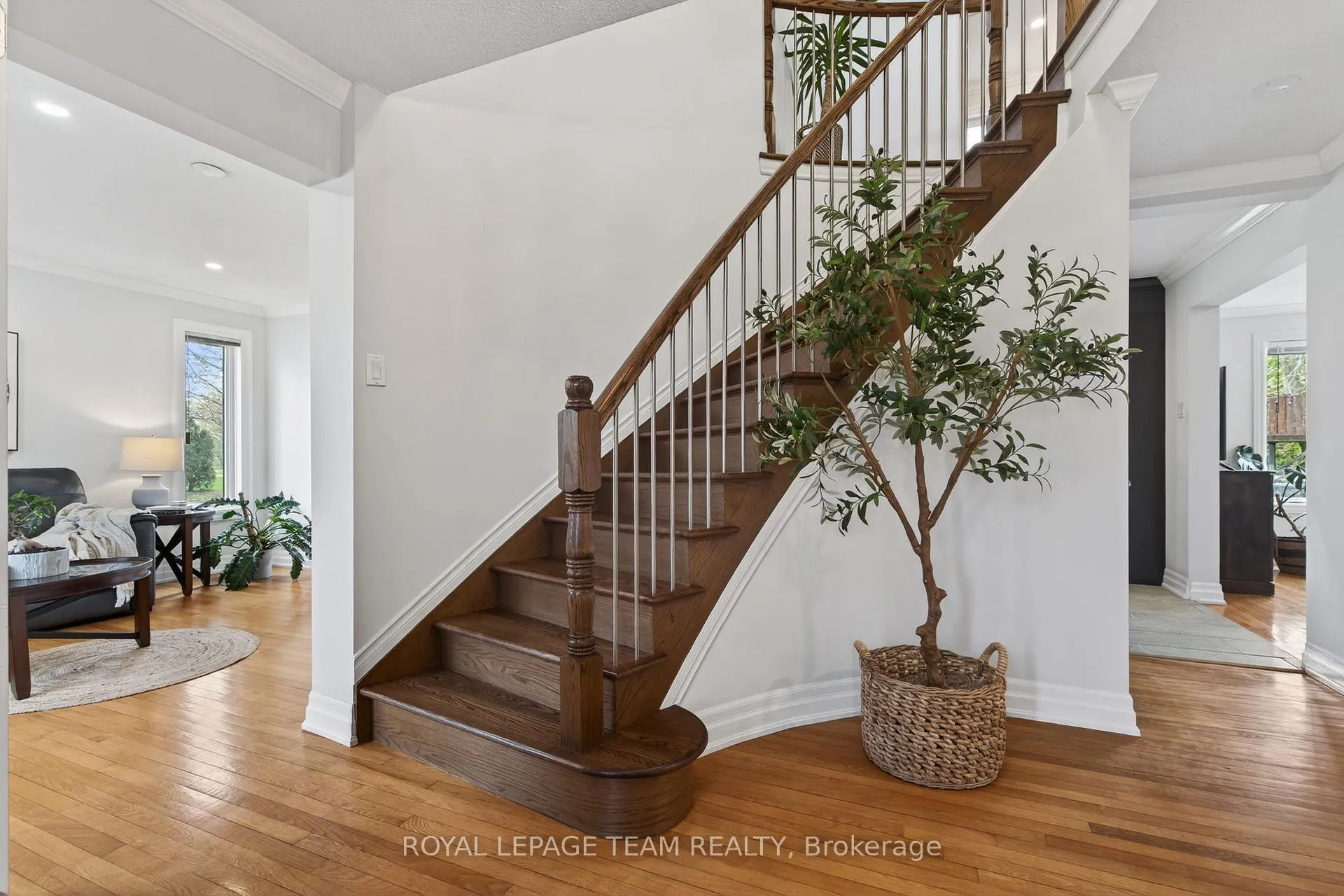 Photo 4 of 1108 Cindy Hill Crescent, Ottawa, Manotick Long Island & Nicholls Island — HOMEH