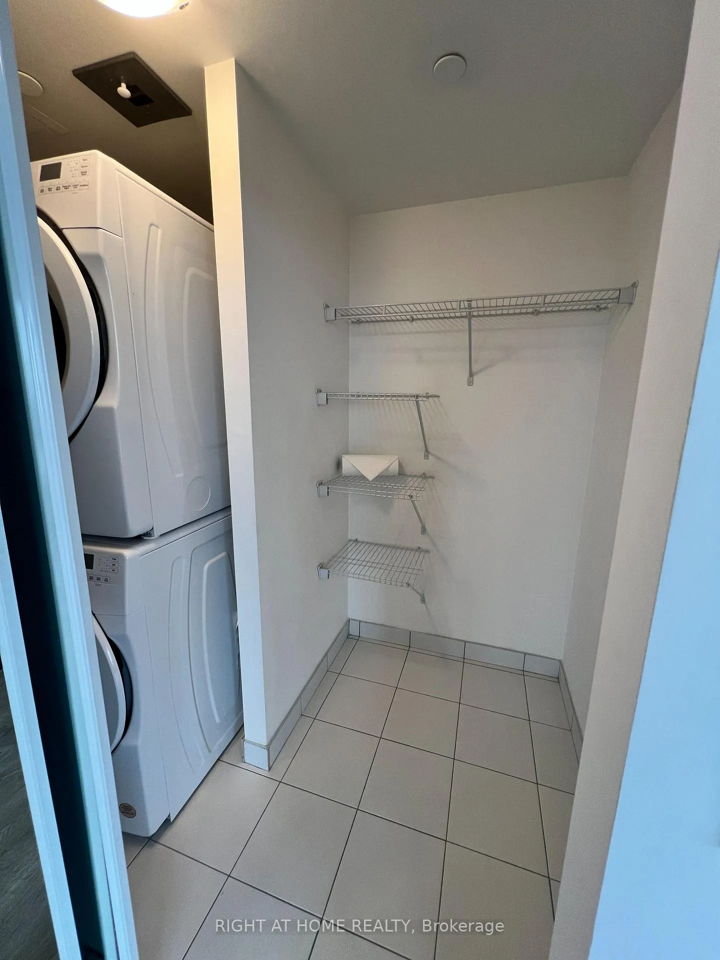 Photo 14 of 120 Eagle Rock Way, Vaughan, Rural Vaughan — HOMEH