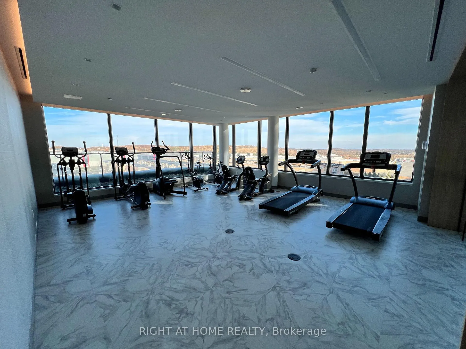 Photo 24 of 120 Eagle Rock Way, Vaughan, Rural Vaughan — HOMEH