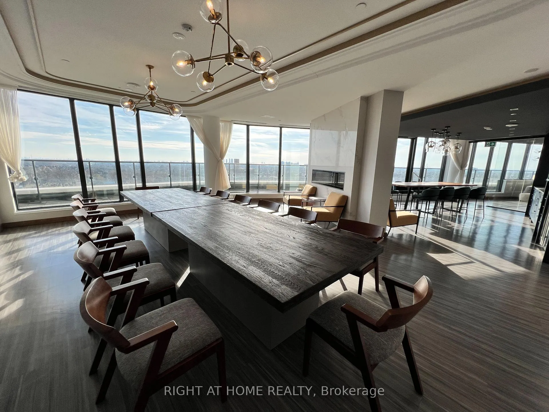 Photo 31 of 120 Eagle Rock Way, Vaughan, Rural Vaughan — HOMEH
