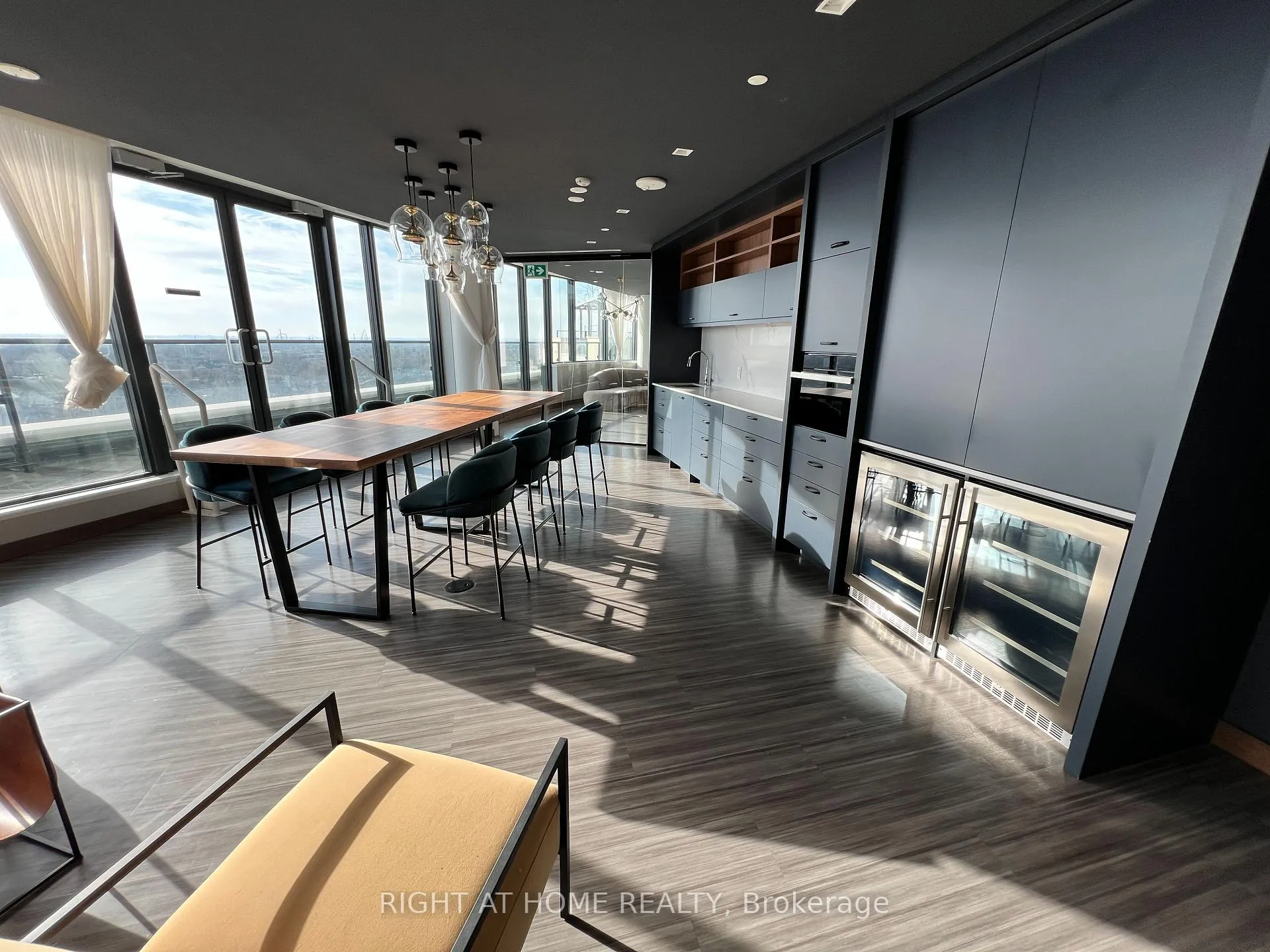 Photo 32 of 120 Eagle Rock Way, Vaughan, Rural Vaughan — HOMEH