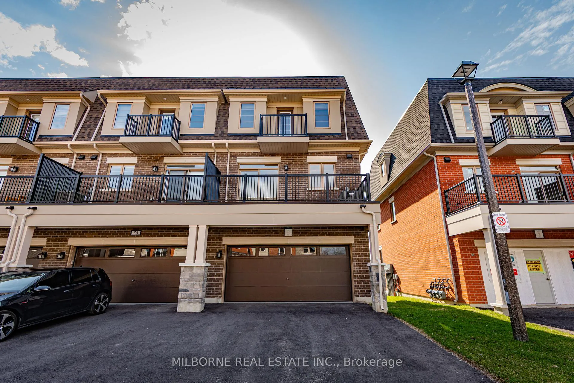Photo 5 of 56 Fred Beaton Place, King, King City — HOMEH