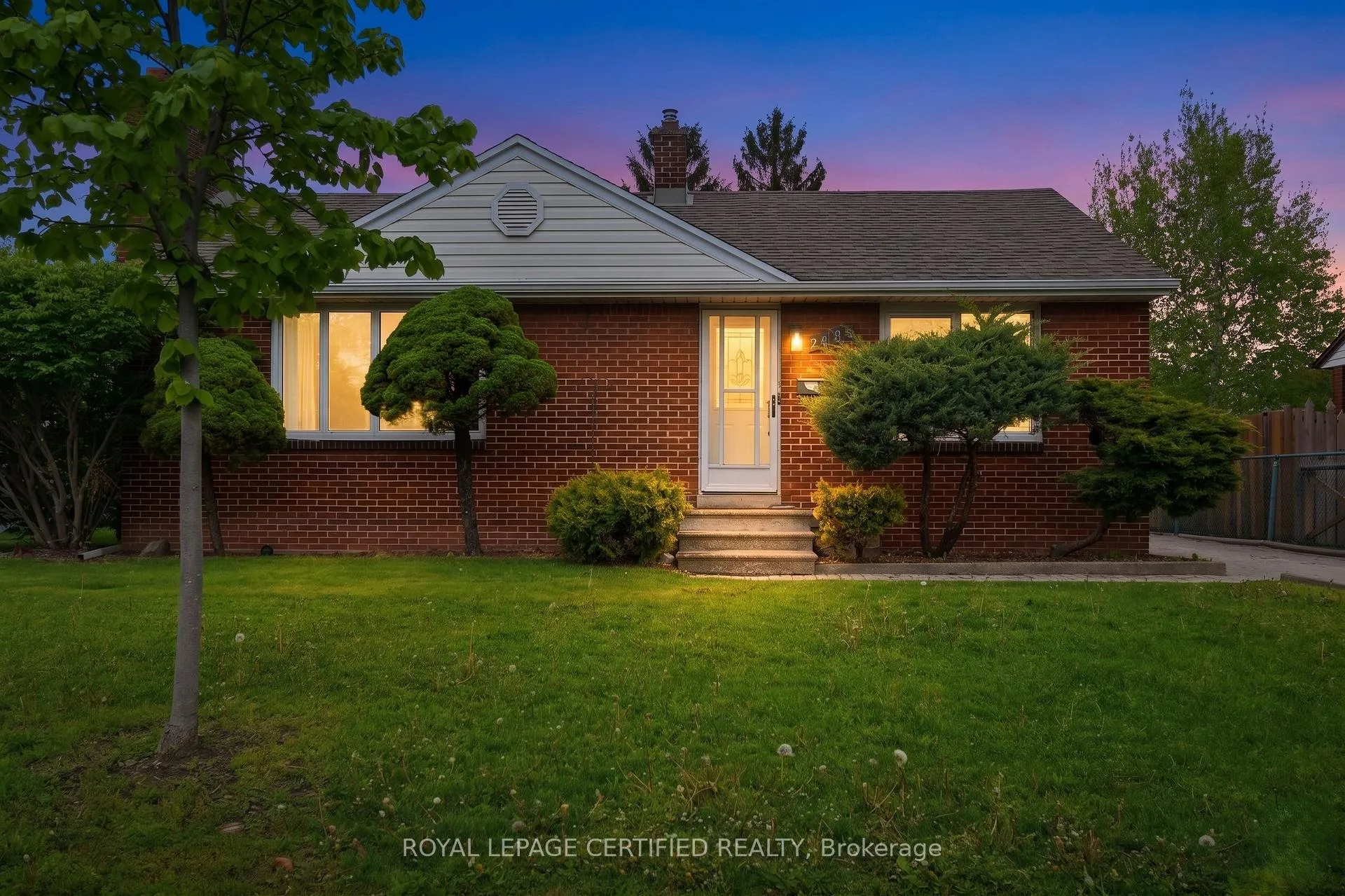 Photo 1 of 2485 Dominion Boulevard, Windsor, South Cameron — HOMEH