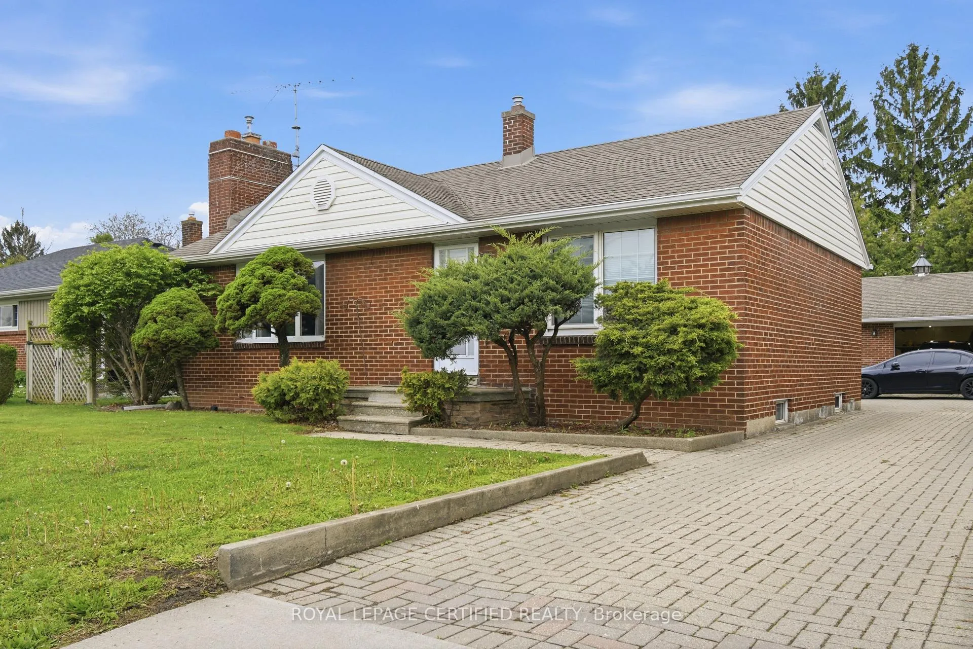 Photo 2 of 2485 Dominion Boulevard, Windsor, South Cameron — HOMEH