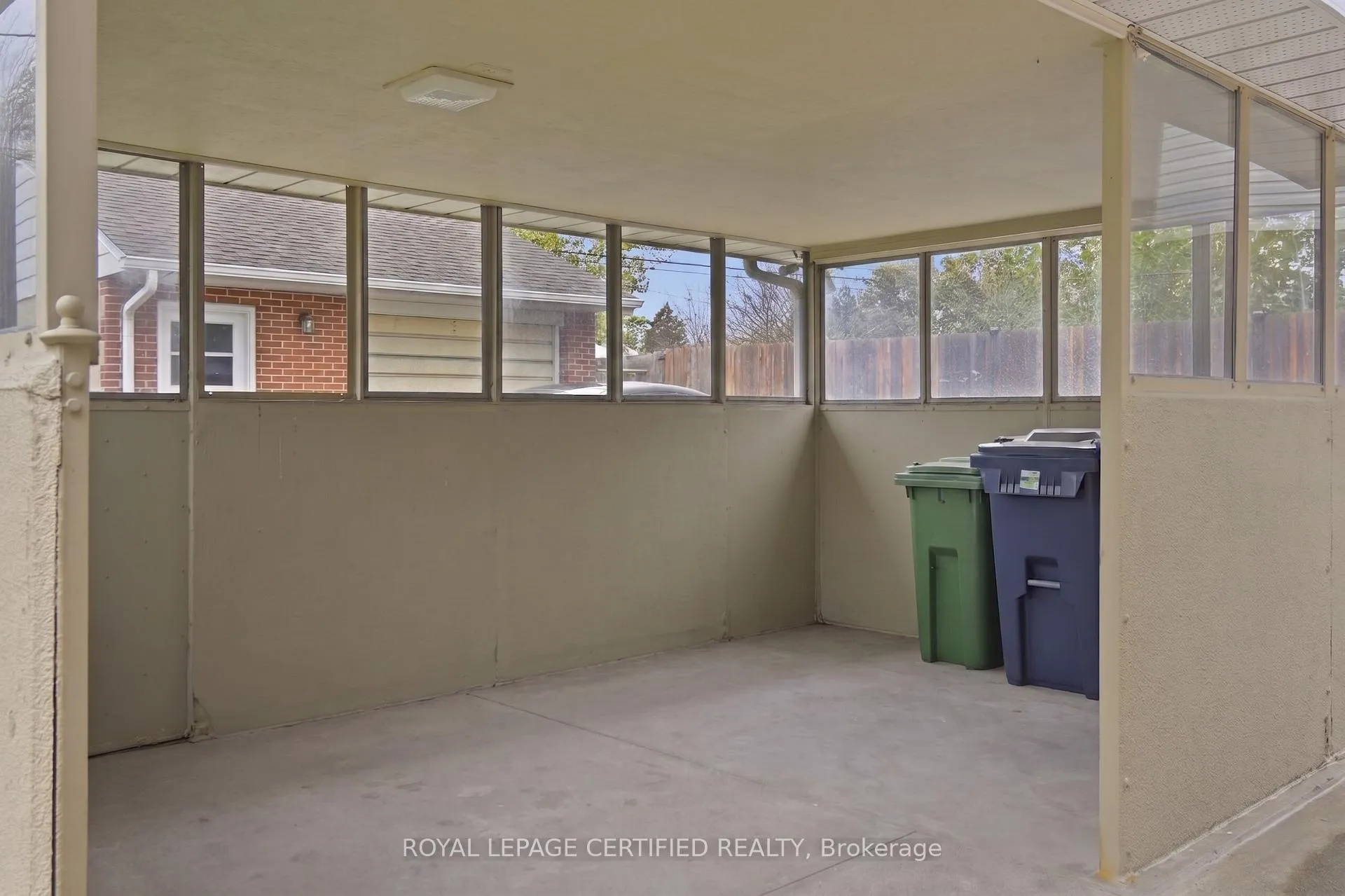 Photo 23 of 2485 Dominion Boulevard, Windsor, South Cameron — HOMEH