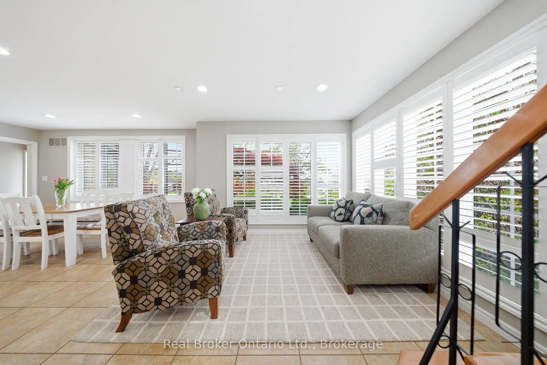 Photo 14 of 383 North Shore Boulevard W, Burlington, Bayview — HOMEH