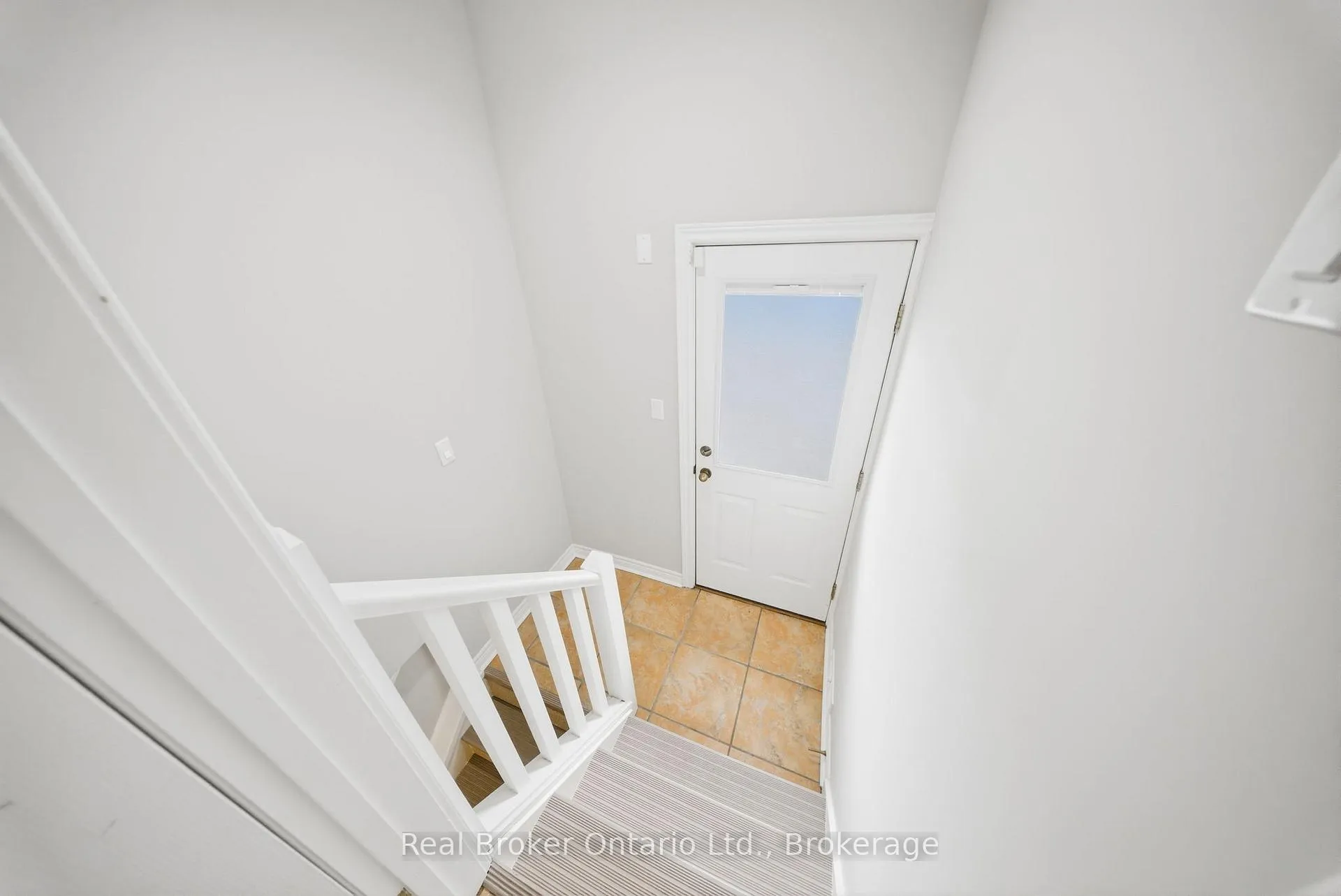 Photo 34 of 383 North Shore Boulevard W, Burlington, Bayview — HOMEH