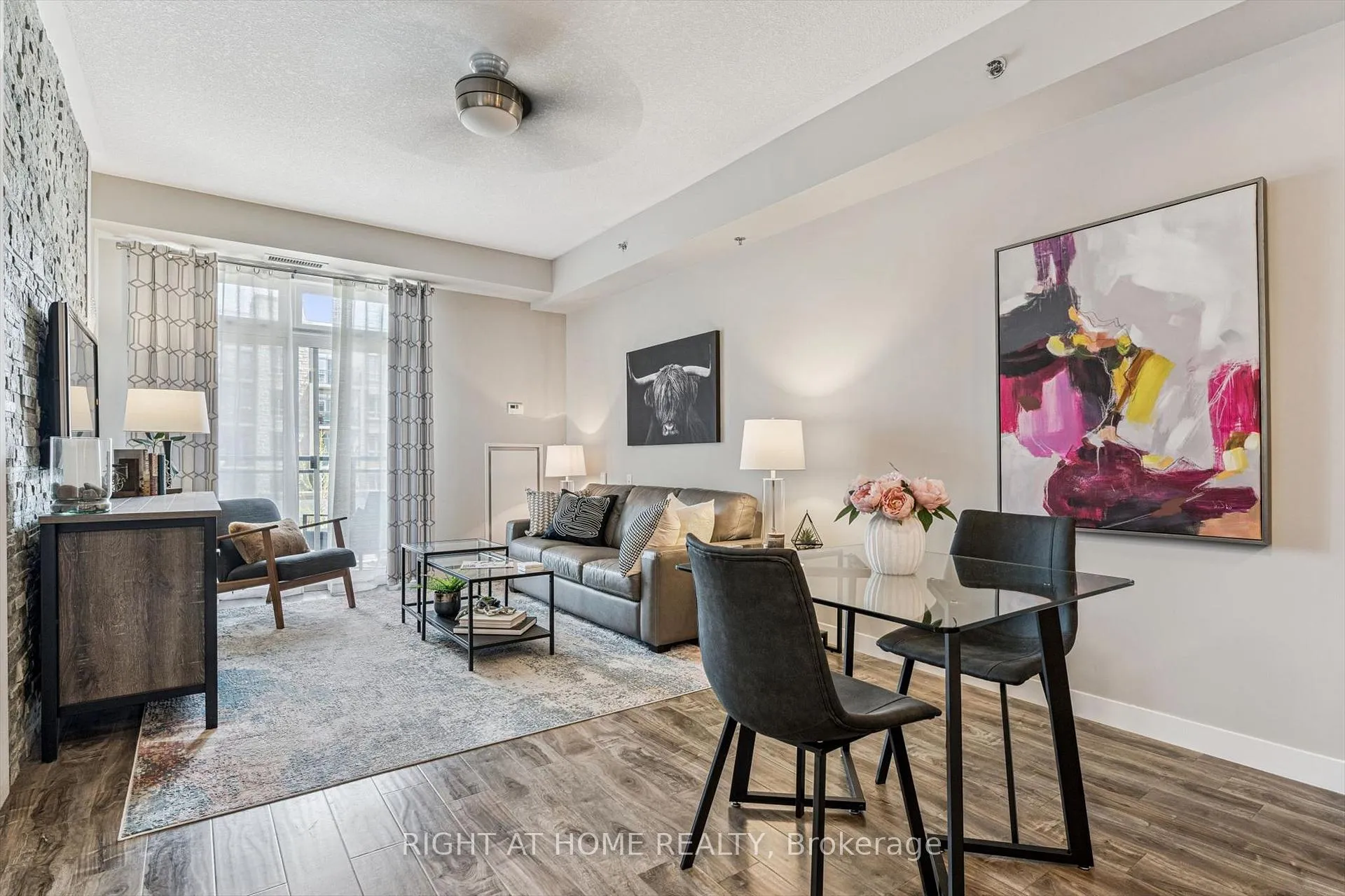 Photo 10 of Unit 312, 5317 Upper Middle Road, Burlington, Orchard — HOMEH