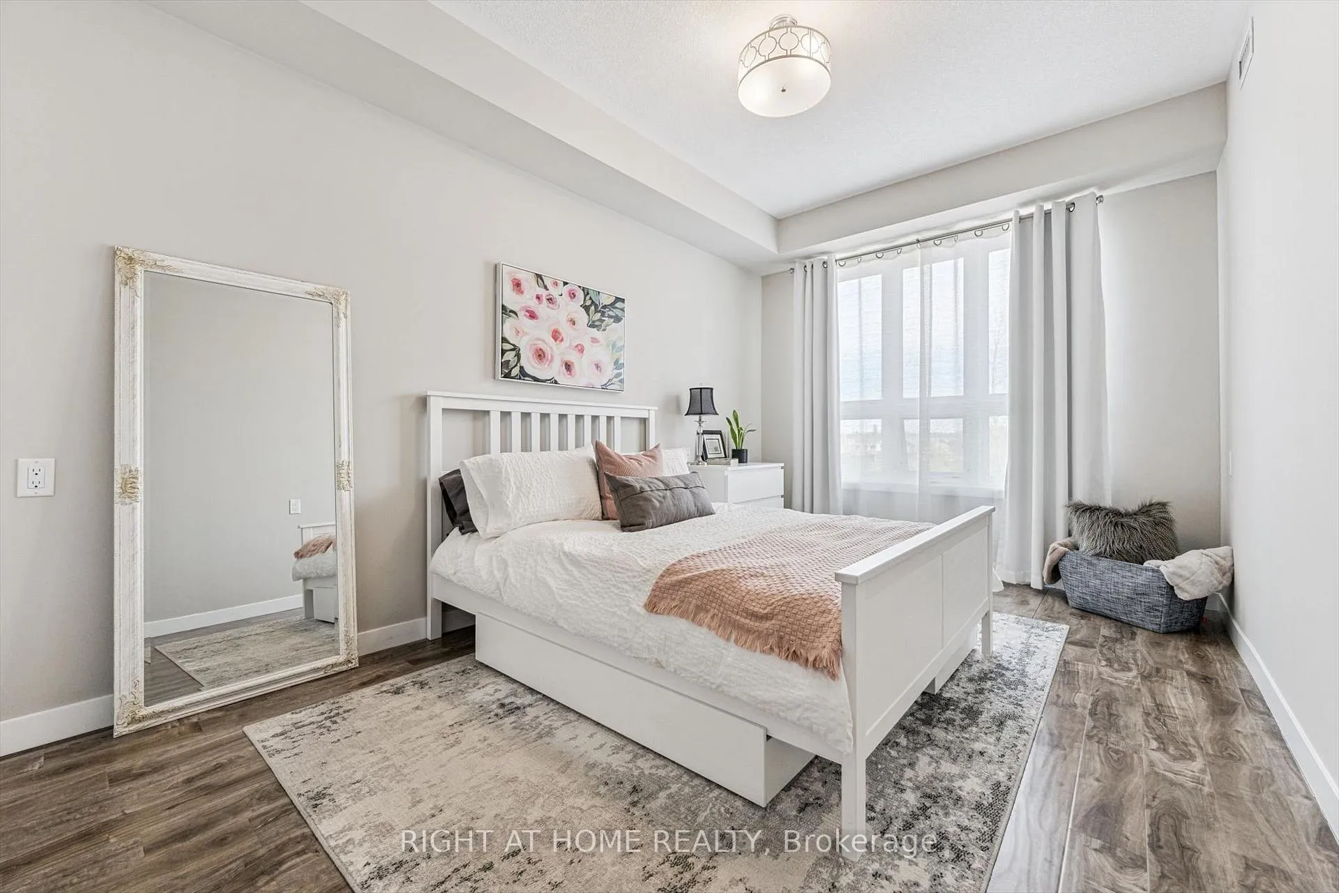 Photo 15 of Unit 312, 5317 Upper Middle Road, Burlington, Orchard — HOMEH