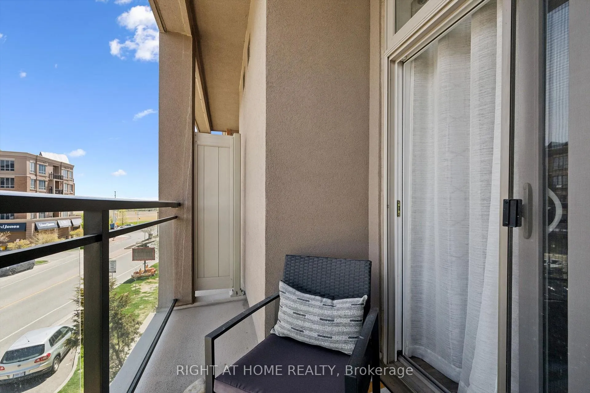 Photo 19 of Unit 312, 5317 Upper Middle Road, Burlington, Orchard — HOMEH