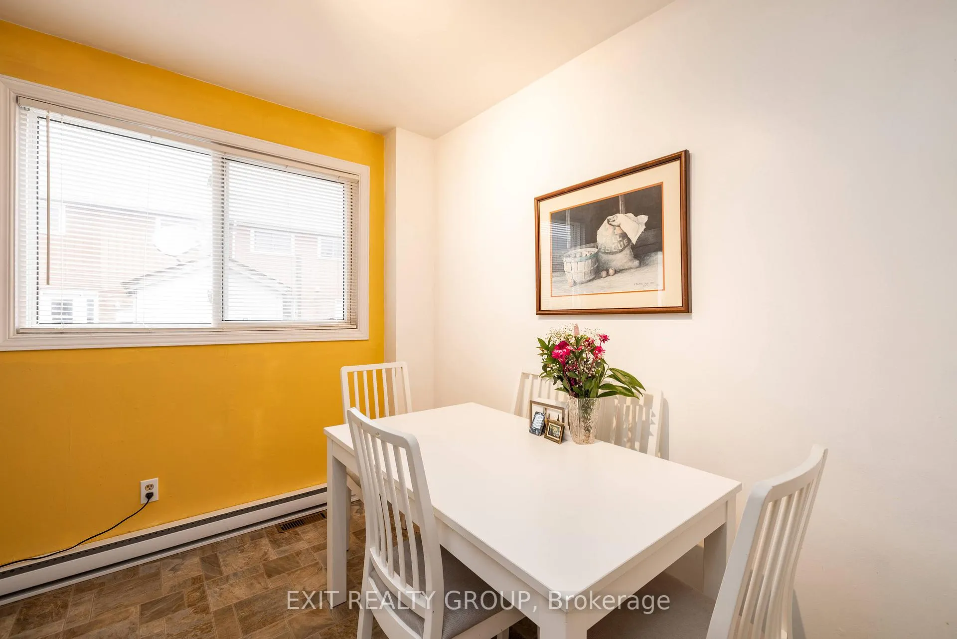Photo 5 of Unit 36, 19 Tracey Park Drive, Belleville, Belleville Ward — HOMEH