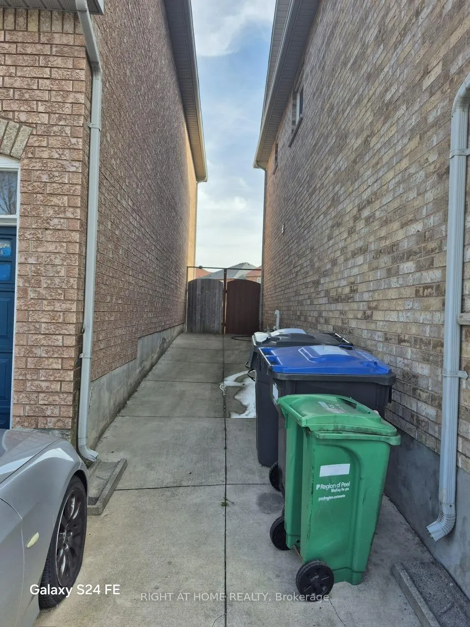 Photo 8 of 30 Trevino Crescent, Brampton, Bram East — HOMEH