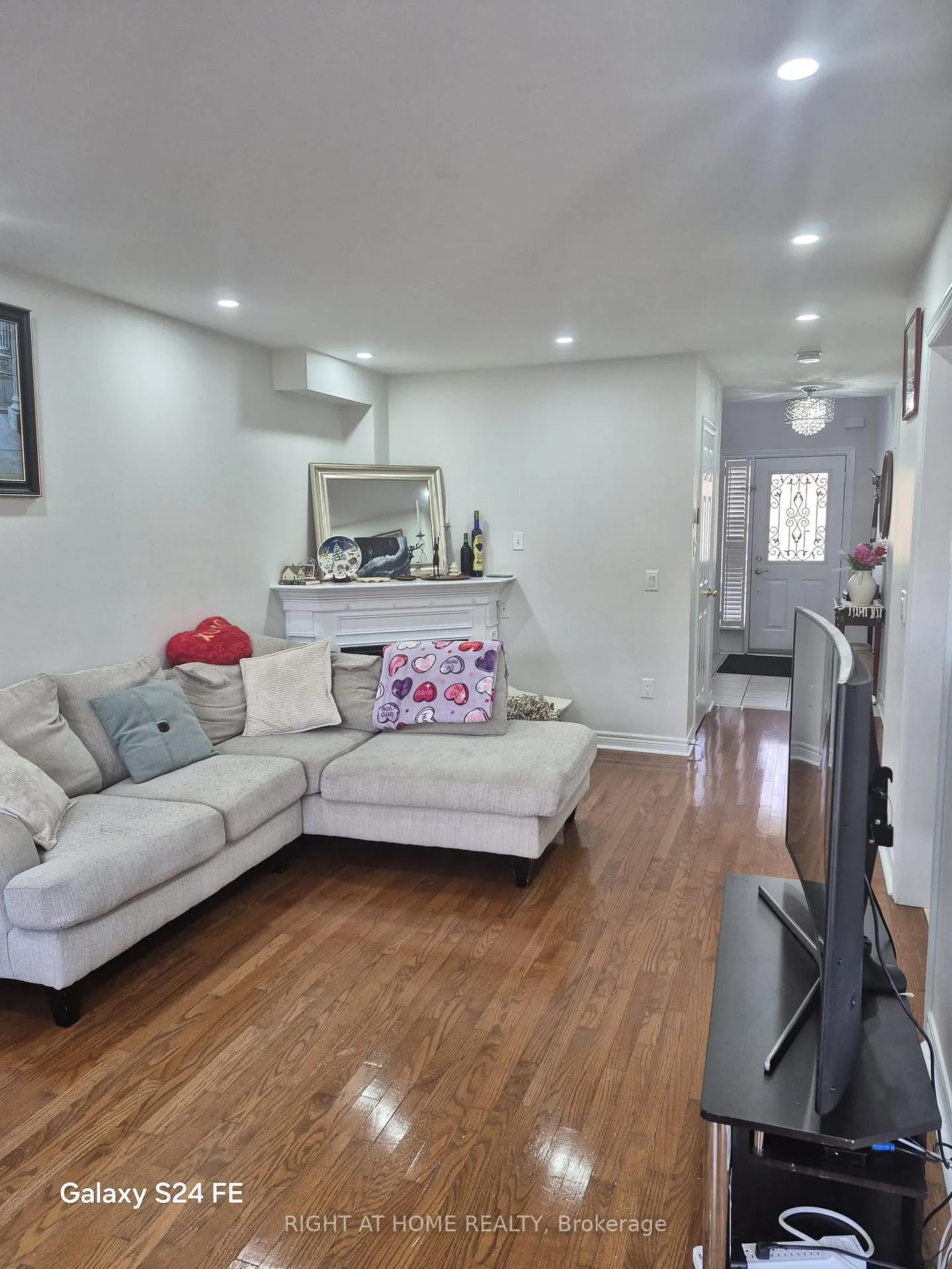 Photo 11 of 30 Trevino Crescent, Brampton, Bram East — HOMEH
