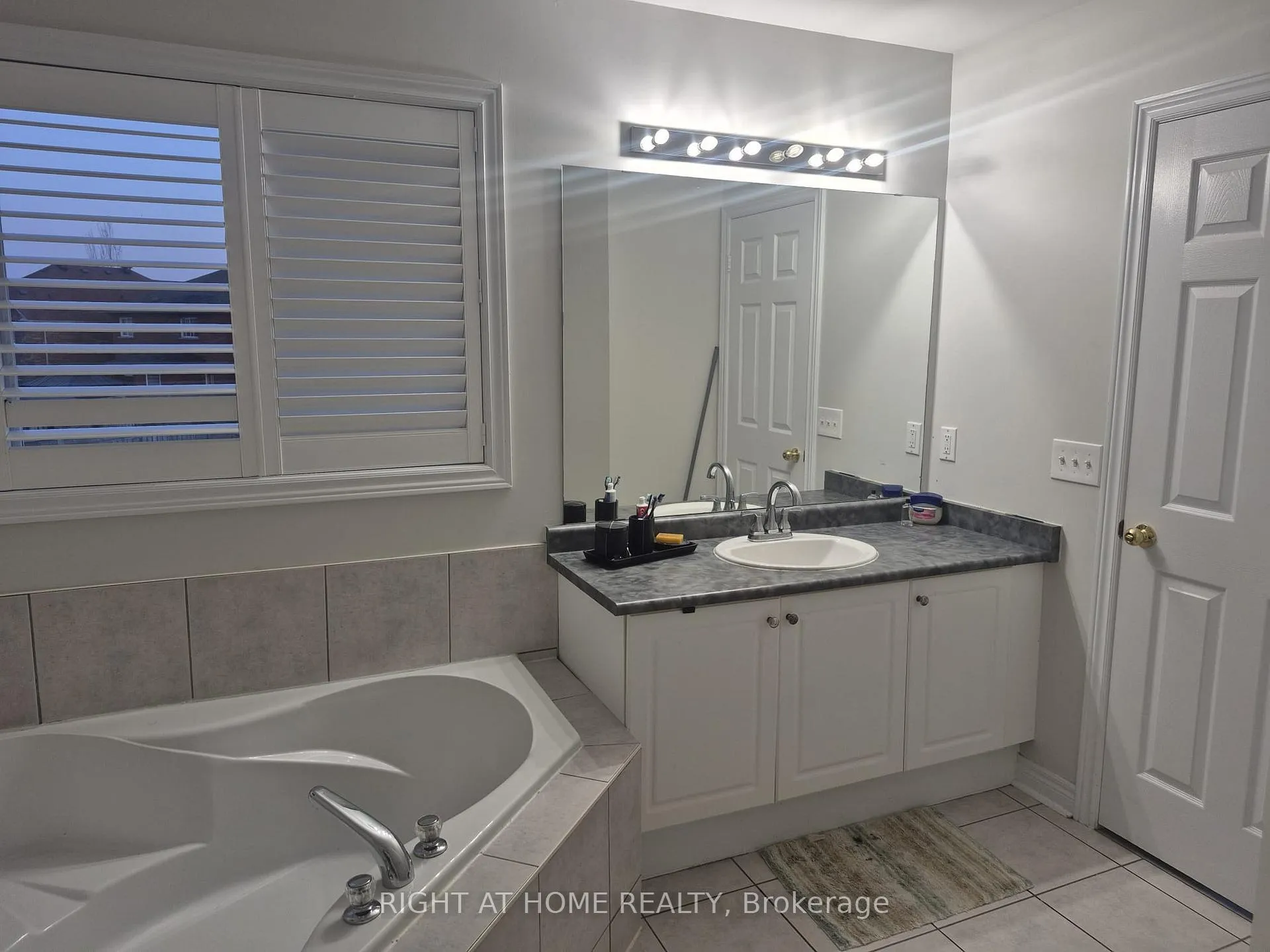 Photo 15 of 30 Trevino Crescent, Brampton, Bram East — HOMEH