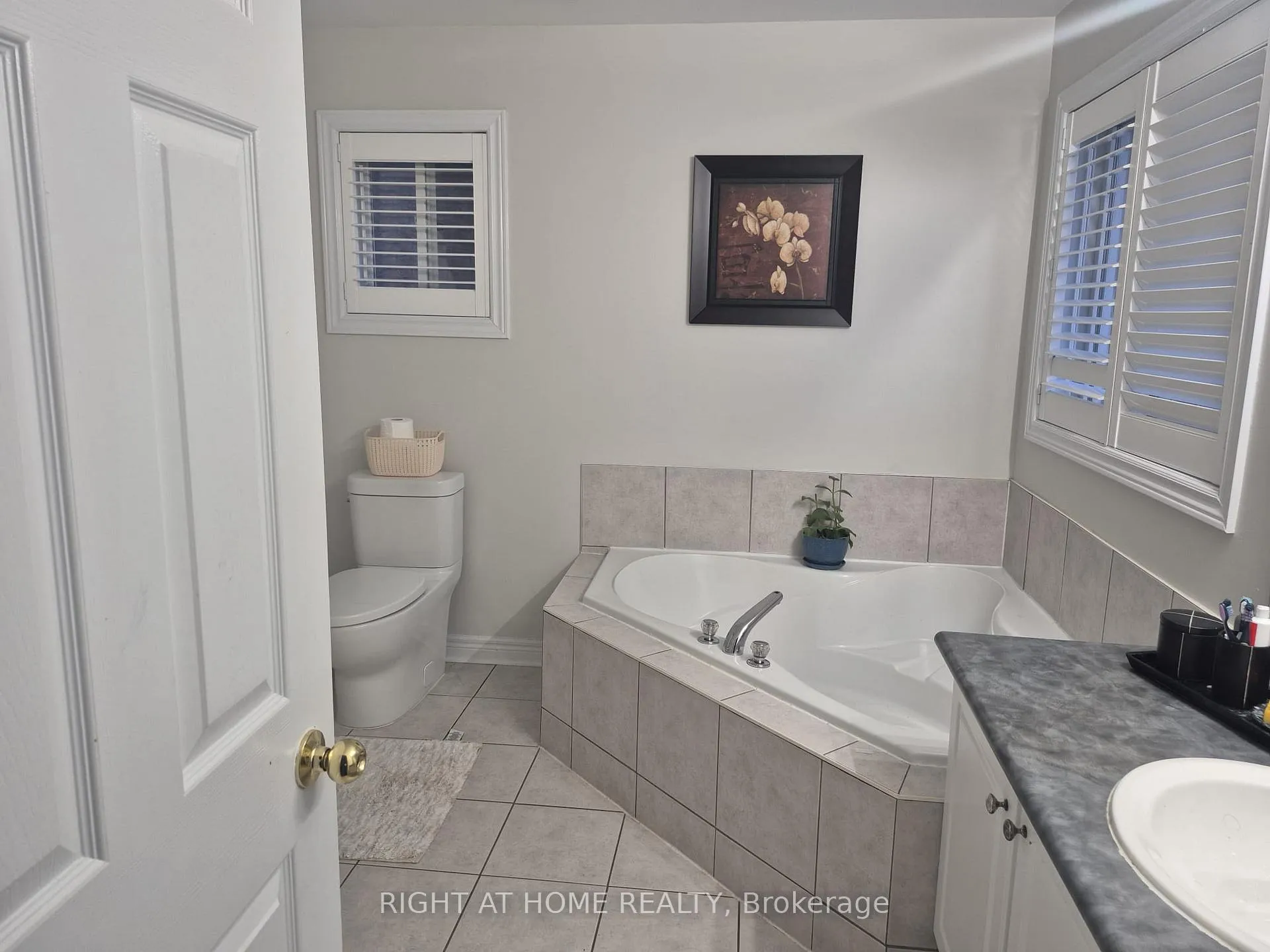 Photo 17 of 30 Trevino Crescent, Brampton, Bram East — HOMEH