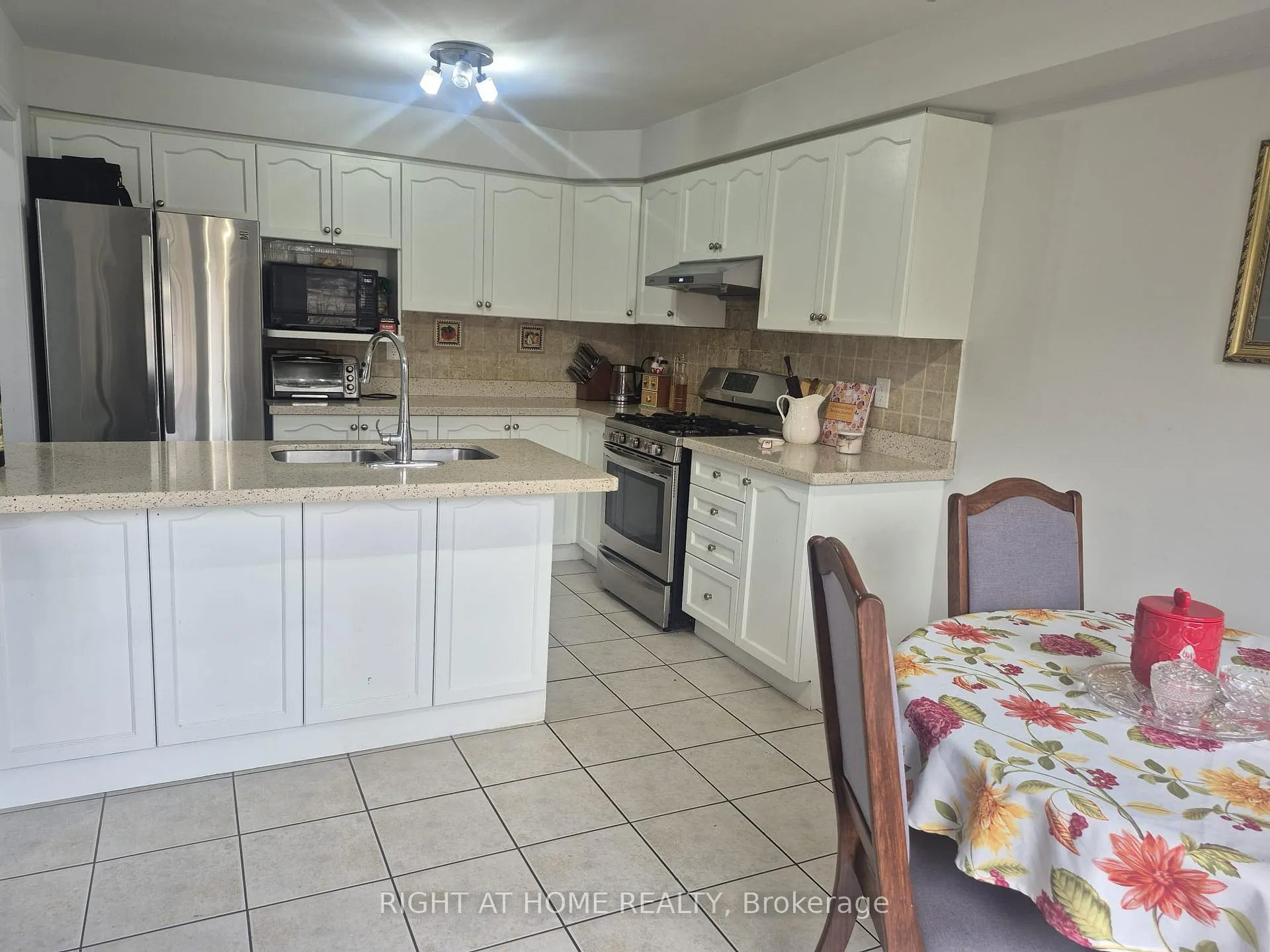 Photo 24 of 30 Trevino Crescent, Brampton, Bram East — HOMEH