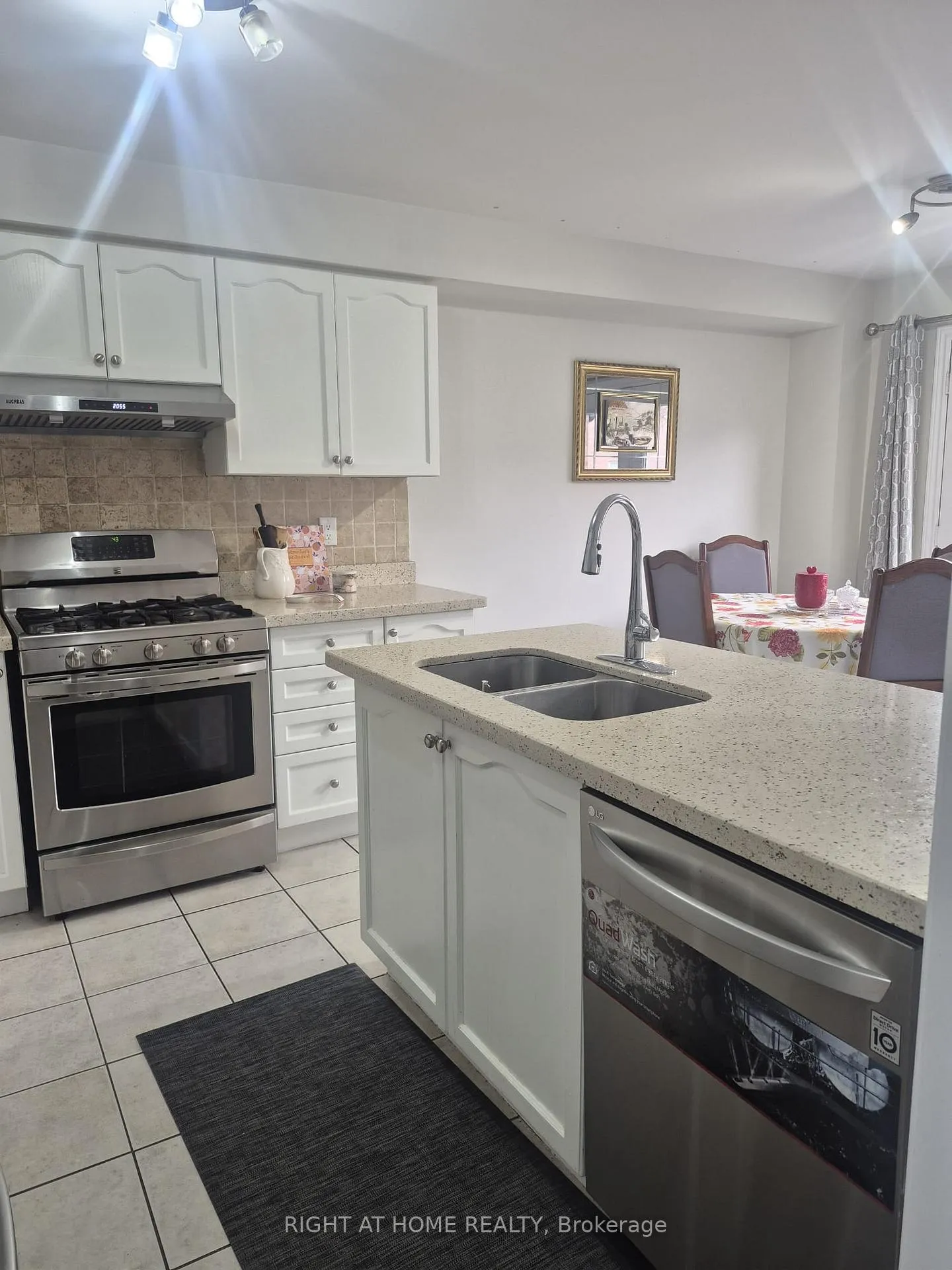 Photo 25 of 30 Trevino Crescent, Brampton, Bram East — HOMEH