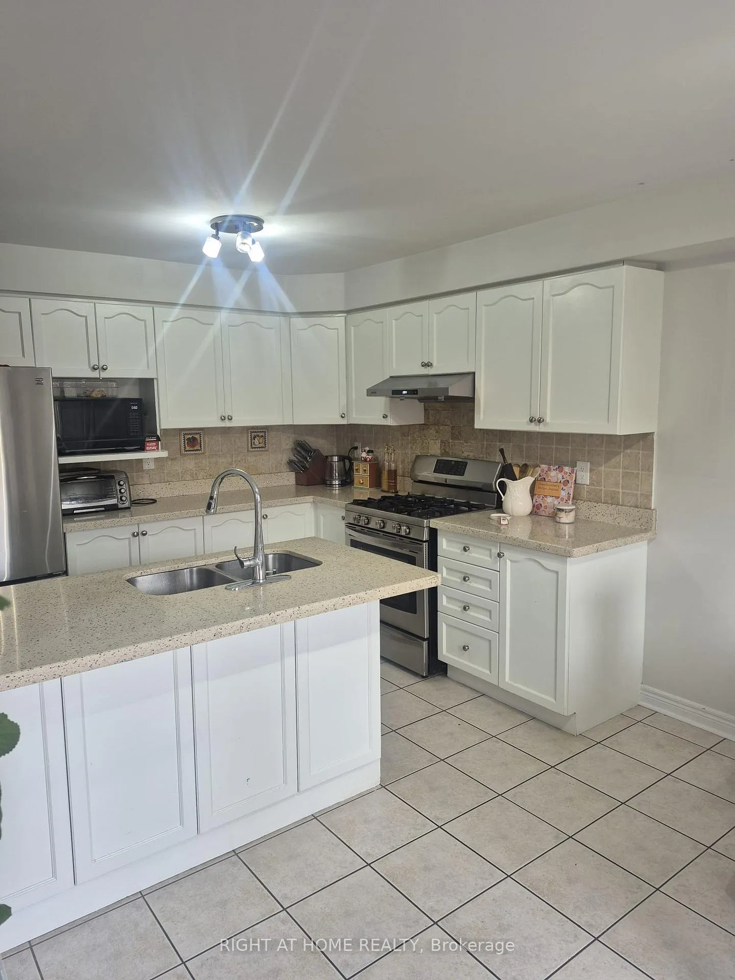 Photo 26 of 30 Trevino Crescent, Brampton, Bram East — HOMEH