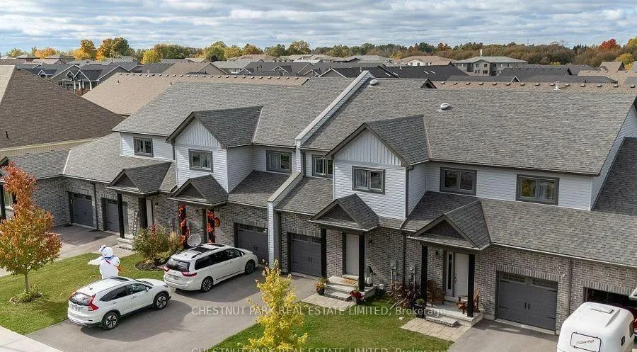 Photo 2 of 43 Curtis Street, Prince Edward County, Picton Ward — HOMEH