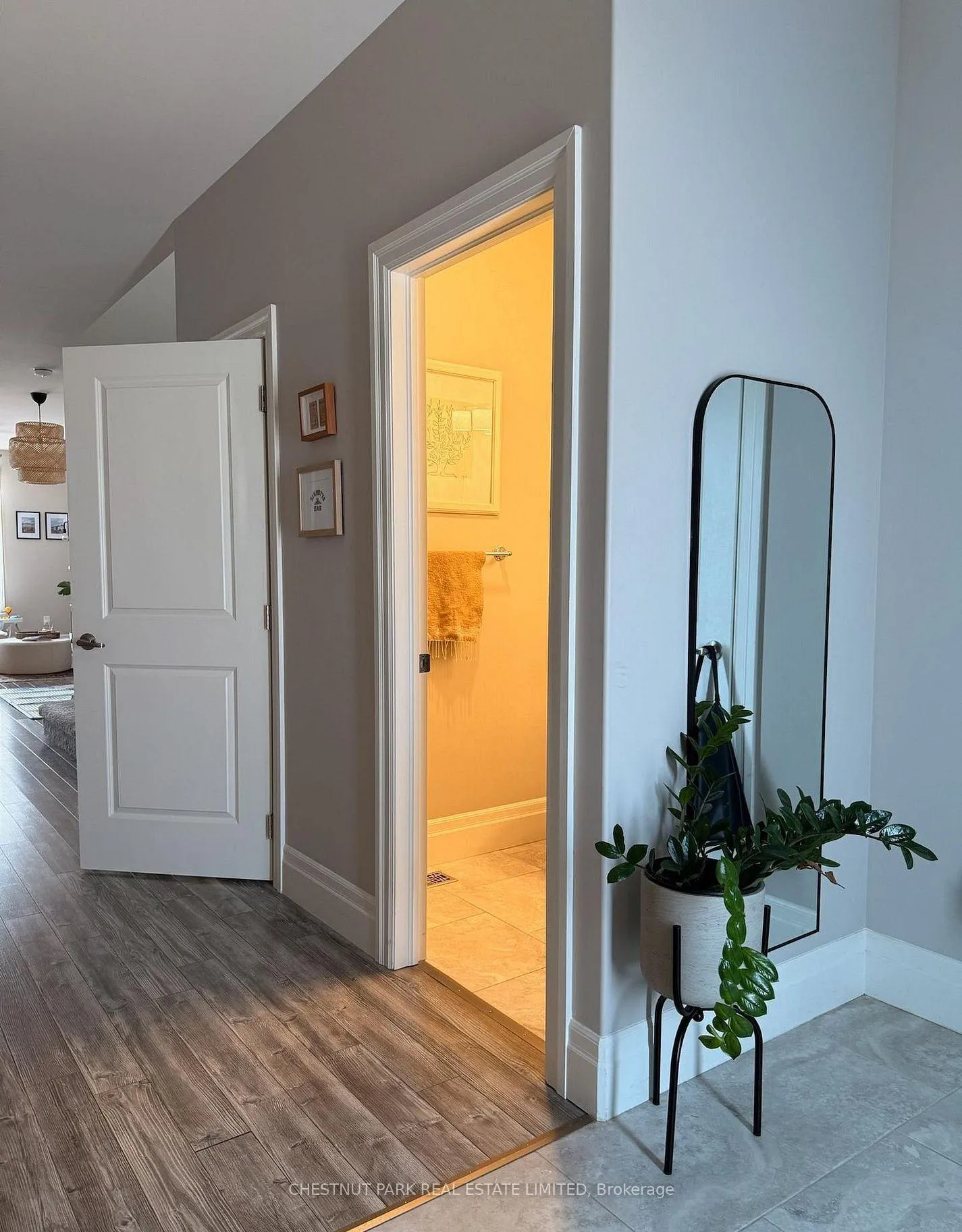 Photo 25 of 43 Curtis Street, Prince Edward County, Picton Ward — HOMEH