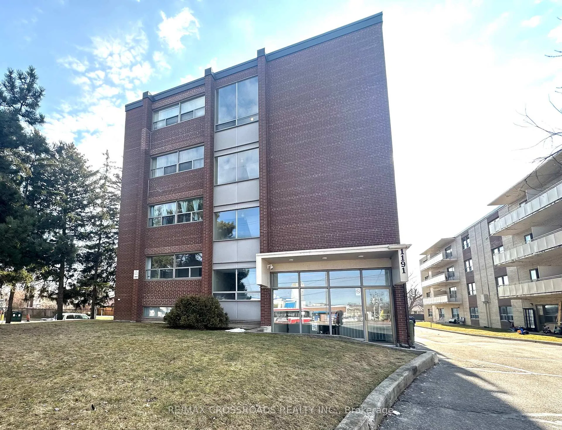 Photo of Unit 204, 1191 Ellesmere Road