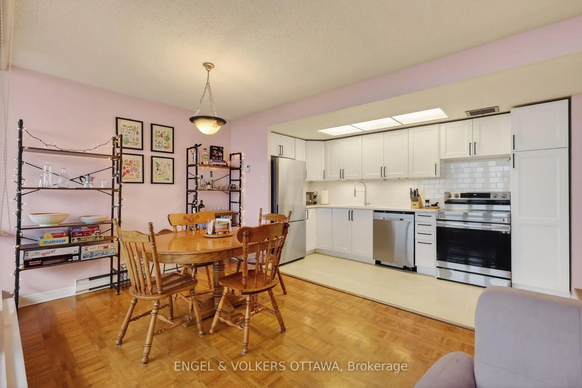 Photo 10 of Unit PH5, 530 Laurier Avenue W, Ottawa, Ottawa Centre — HOMEH