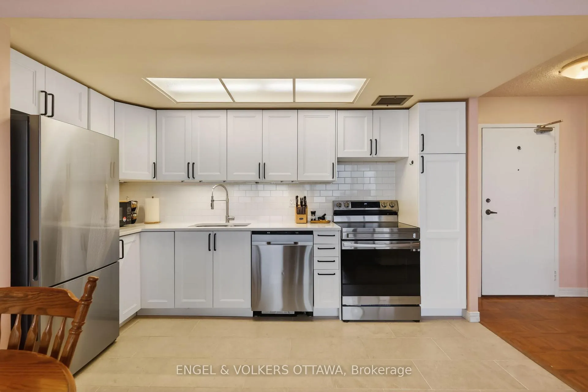 Photo 11 of Unit PH5, 530 Laurier Avenue W, Ottawa, Ottawa Centre — HOMEH