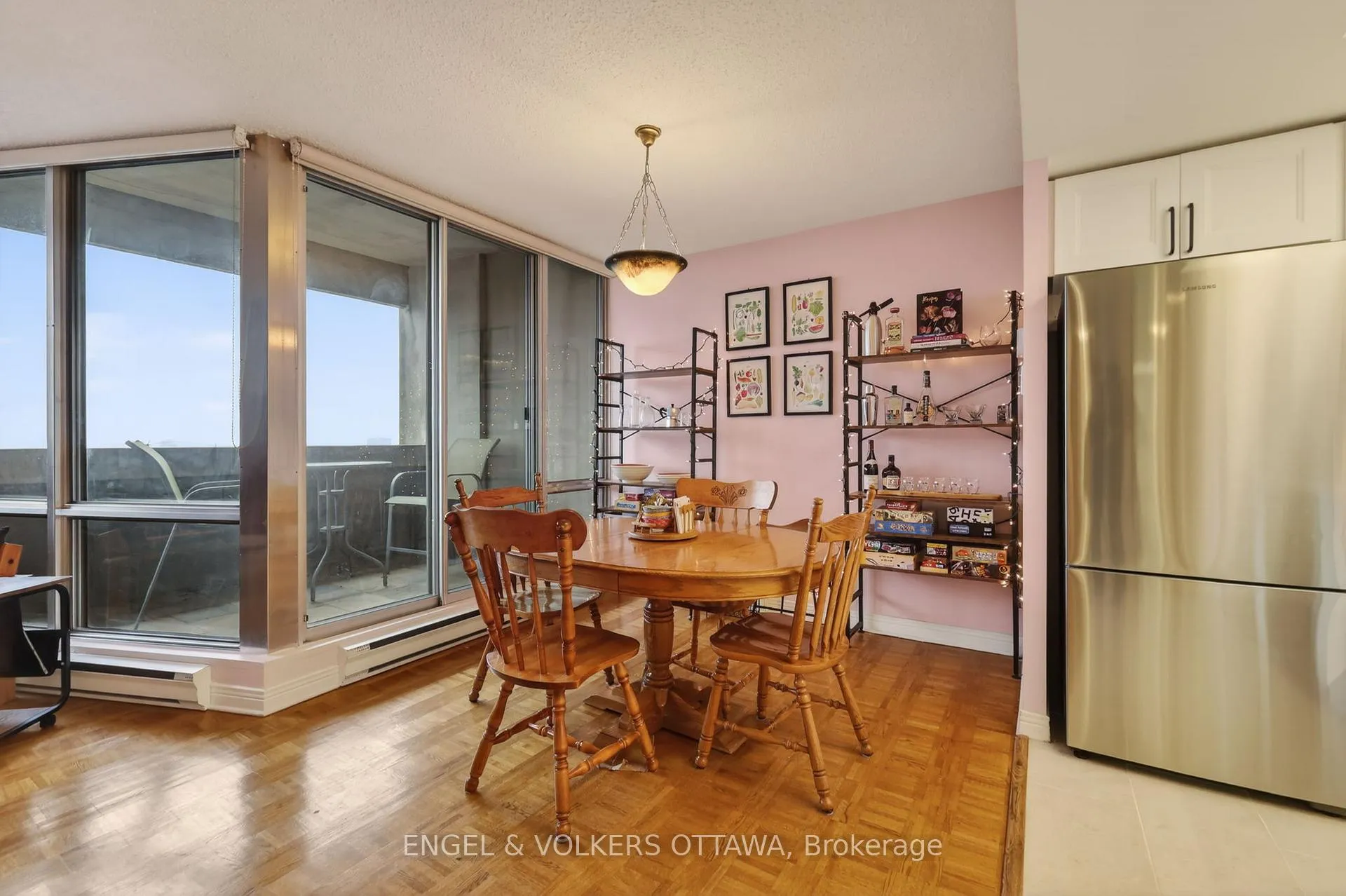 Photo 13 of Unit PH5, 530 Laurier Avenue W, Ottawa, Ottawa Centre — HOMEH