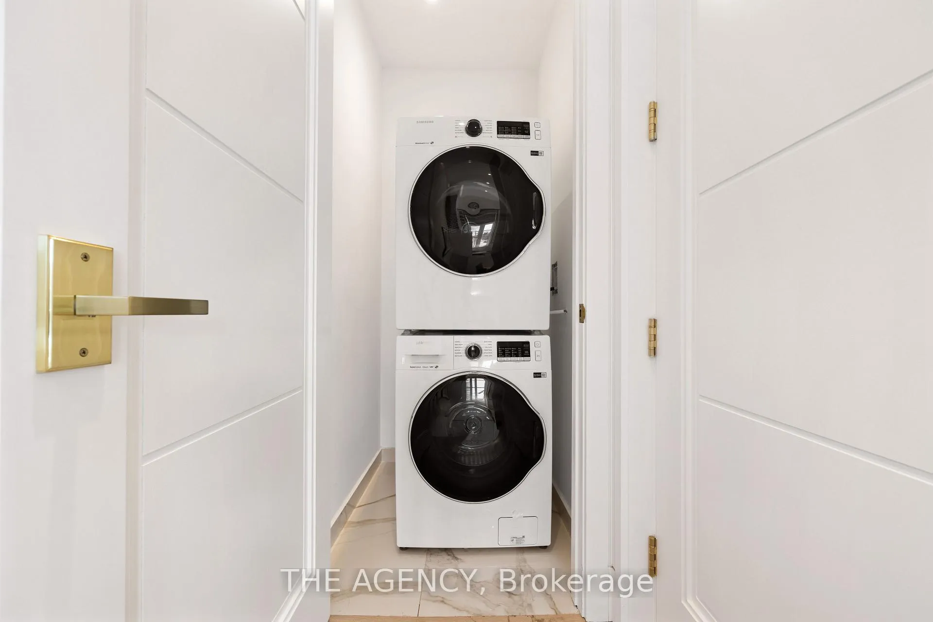 Photo 17 of 1202 Avenue Road, Toronto, Lawrence Park South — HOMEH