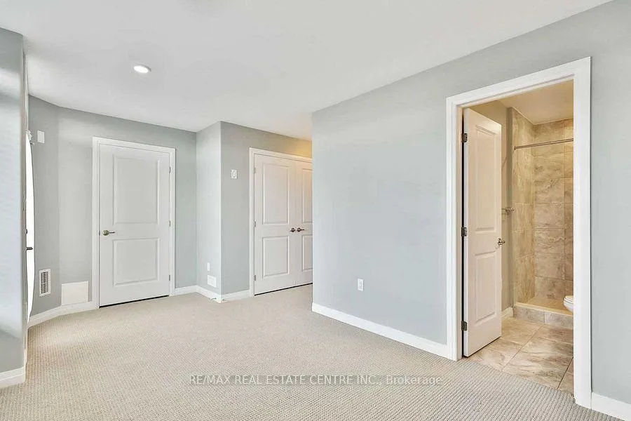 Photo 7 of Unit 226, 30 Times Square Boulevard, Hamilton, Stoney Creek — HOMEH