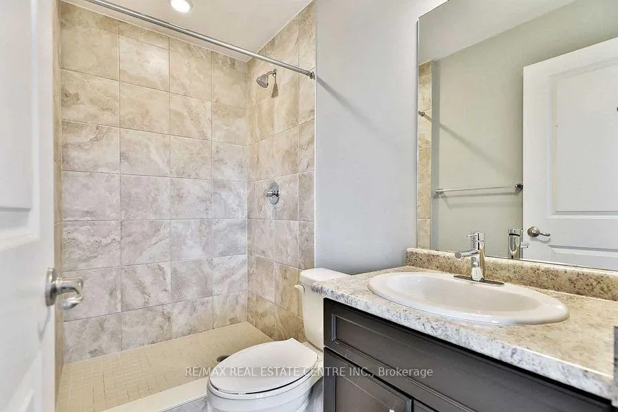 Photo 8 of Unit 226, 30 Times Square Boulevard, Hamilton, Stoney Creek — HOMEH