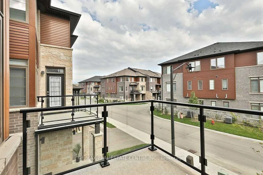 Photo 13 of Unit 226, 30 Times Square Boulevard, Hamilton, Stoney Creek — HOMEH