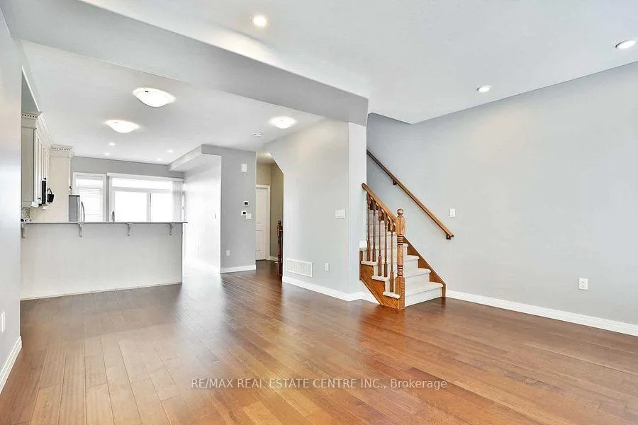 Photo 14 of Unit 226, 30 Times Square Boulevard, Hamilton, Stoney Creek — HOMEH