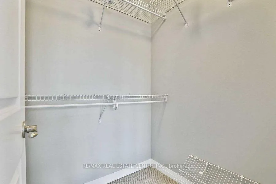 Photo 24 of Unit 226, 30 Times Square Boulevard, Hamilton, Stoney Creek — HOMEH