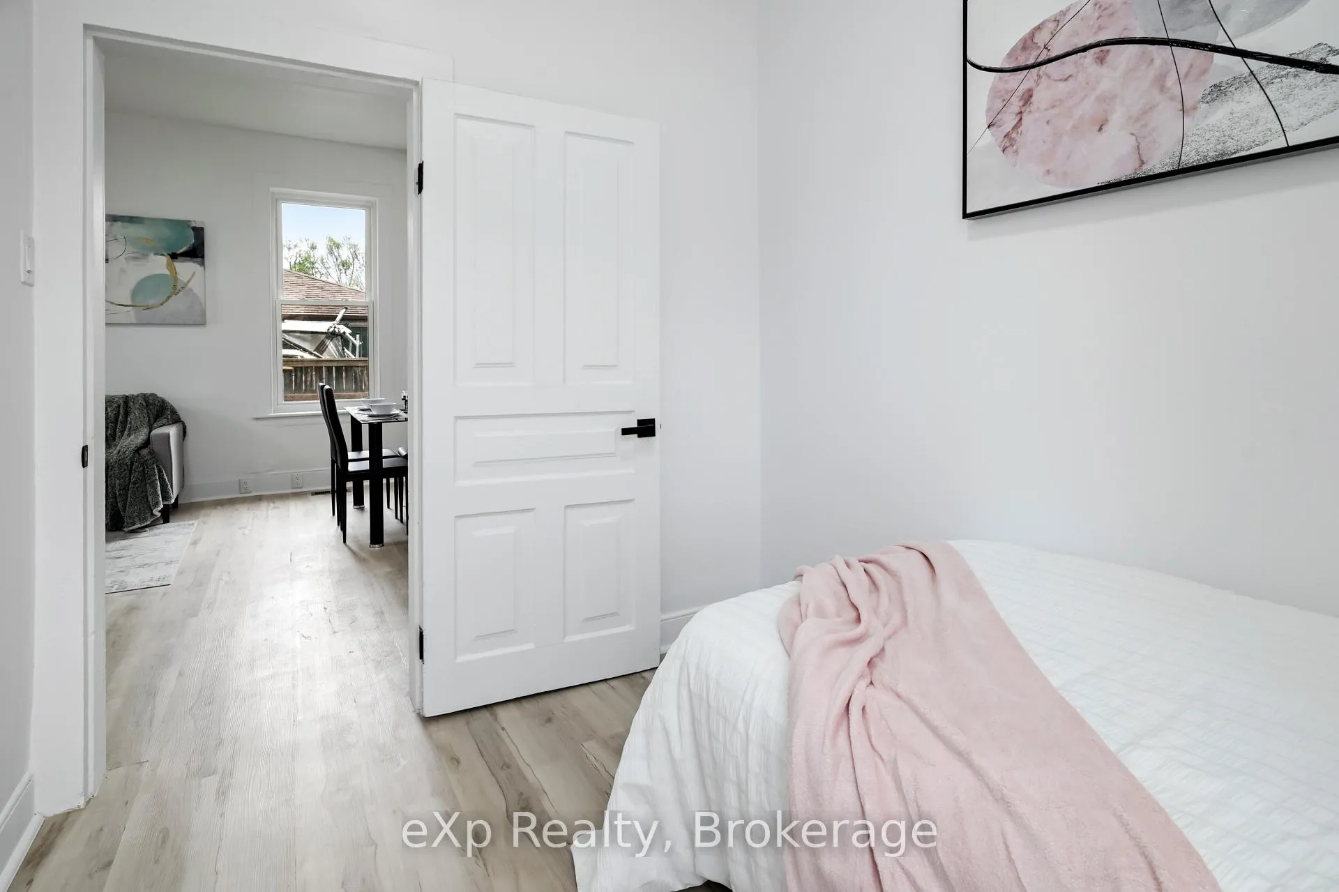 Photo 26 of 867 Devine Street, Sarnia — HOMEH