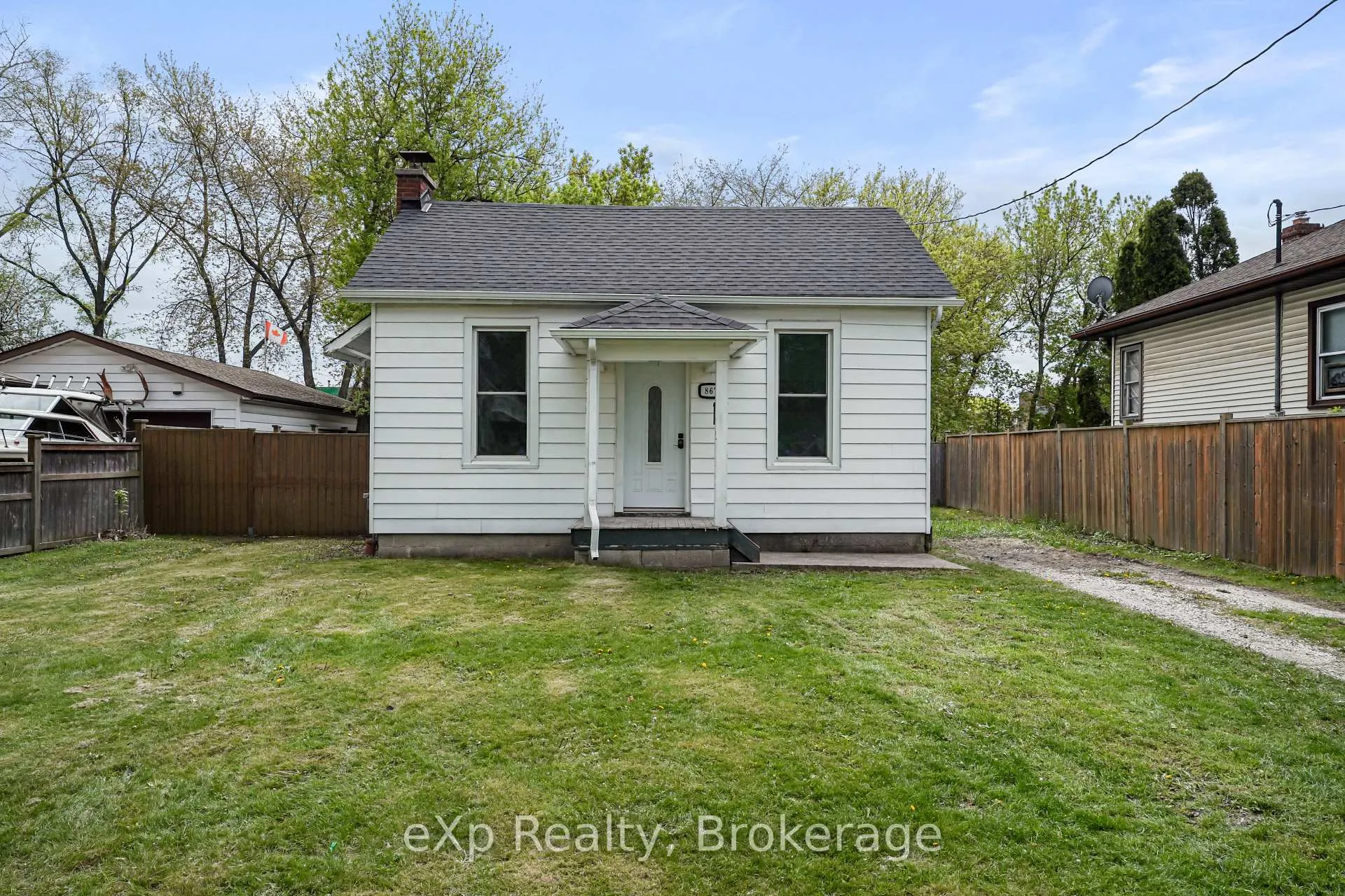 Photo 30 of 867 Devine Street, Sarnia — HOMEH