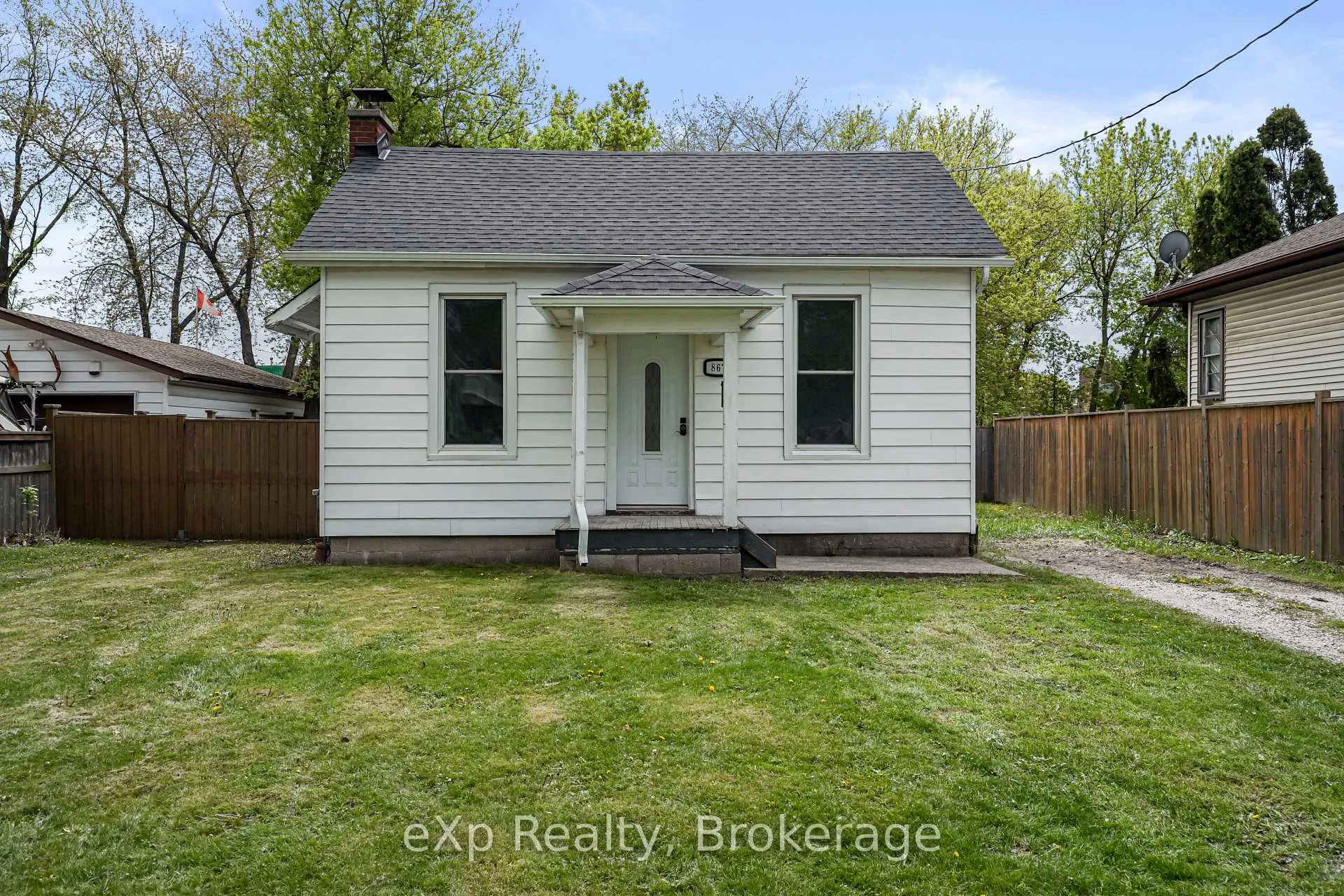 Photo 31 of 867 Devine Street, Sarnia — HOMEH