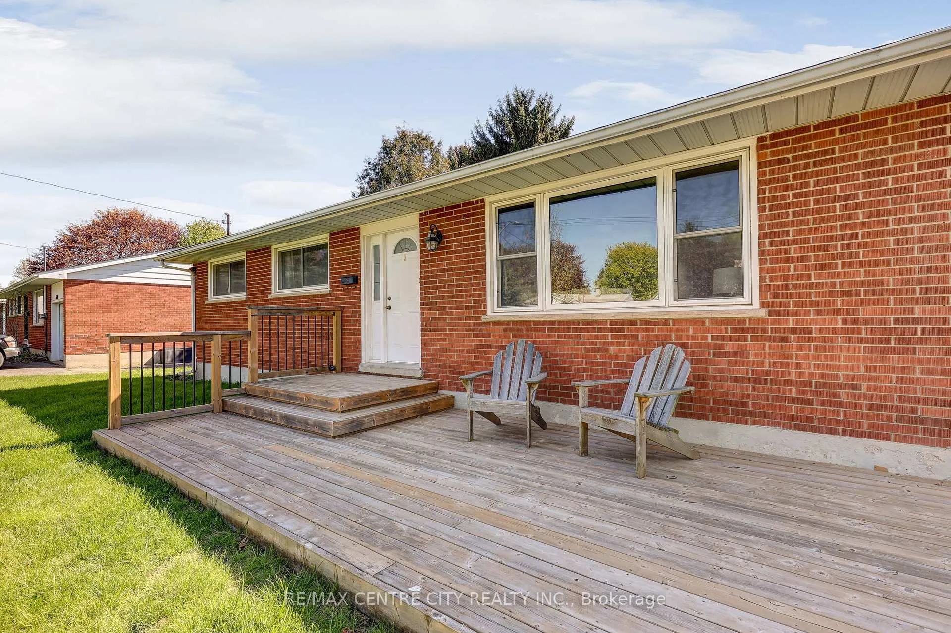 Photo 3 of 68 Bailey Avenue, Central Elgin, Rural Central Elgin — HOMEH