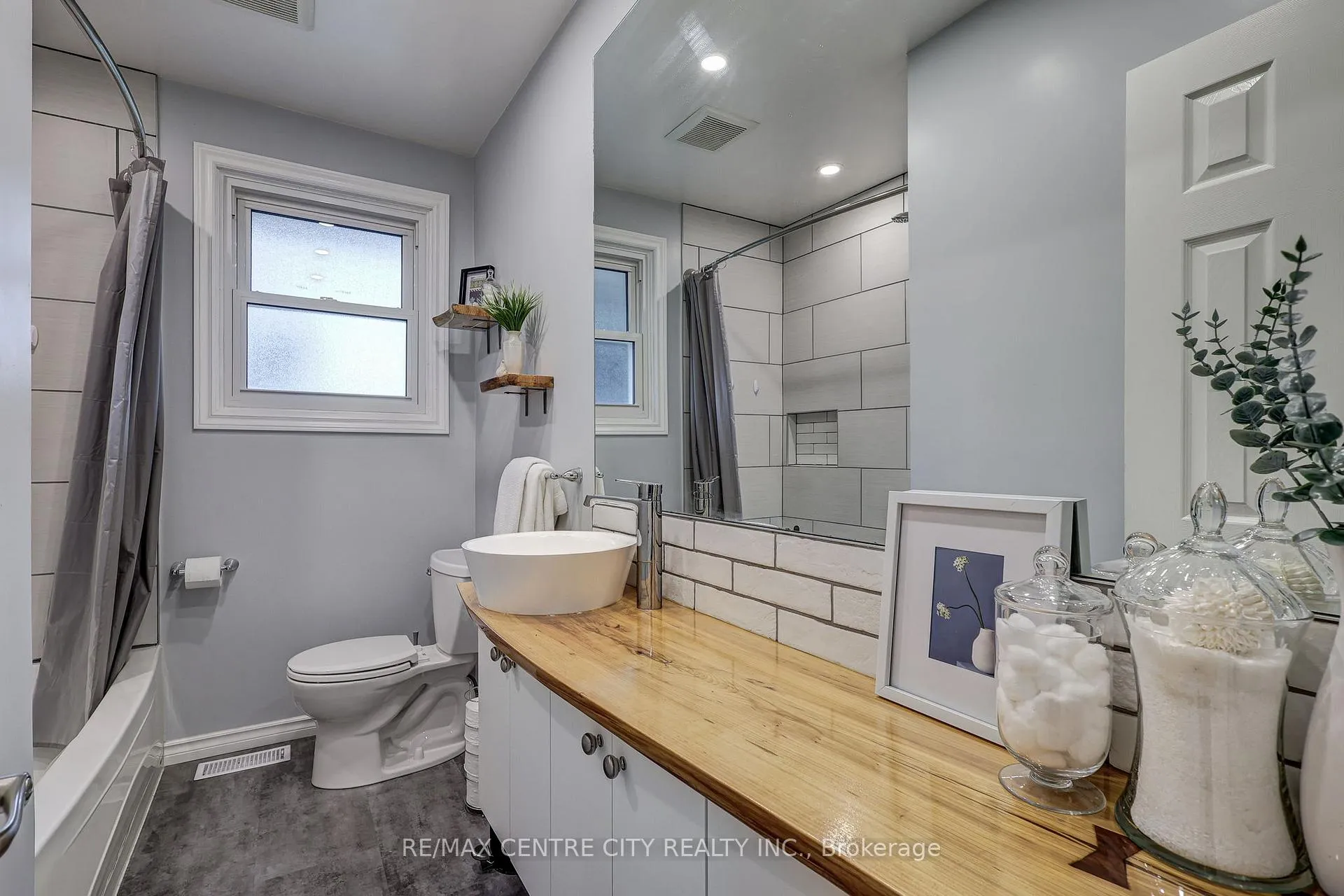 Photo 34 of 68 Bailey Avenue, Central Elgin, Rural Central Elgin — HOMEH