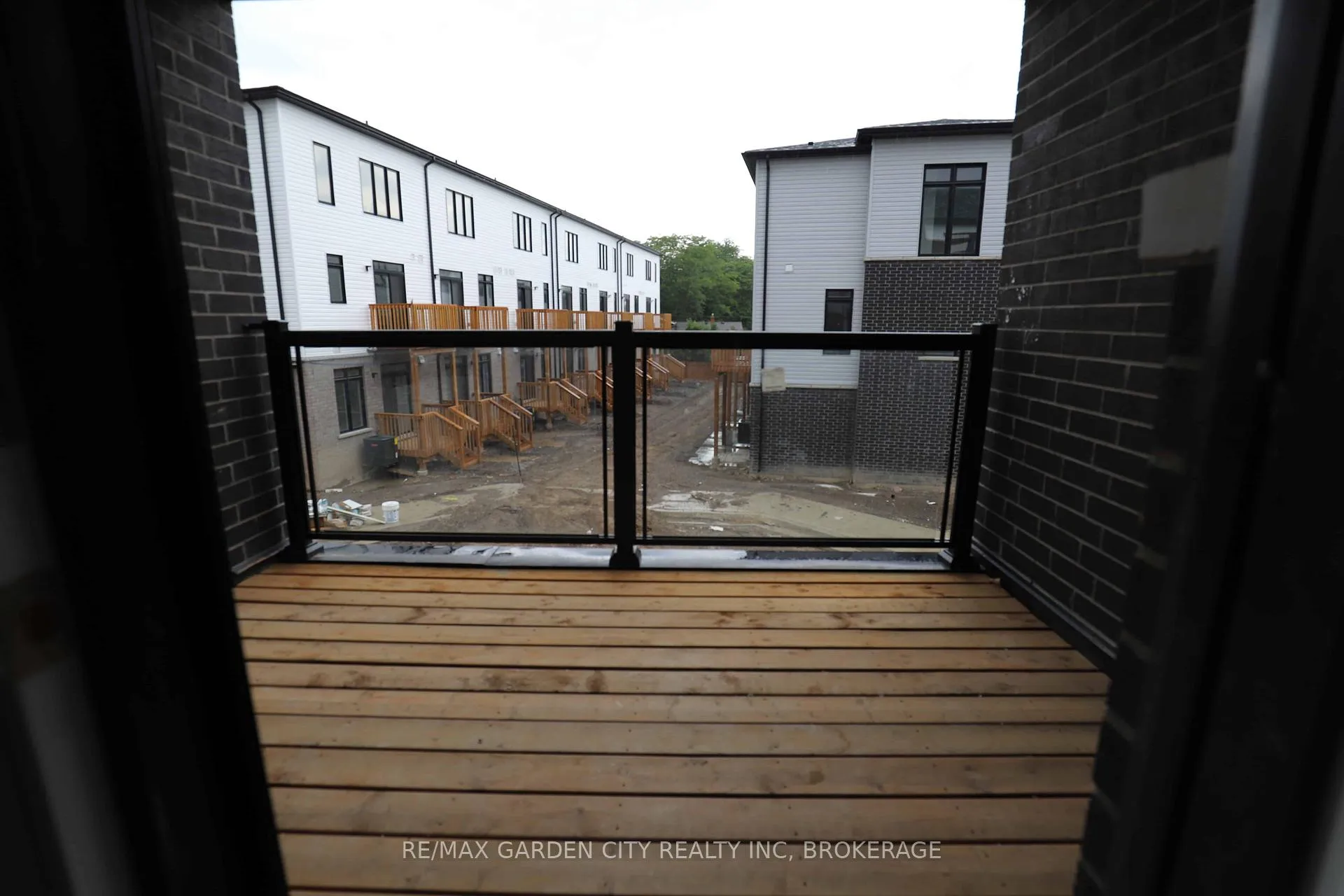 Photo 12 of 12 Sidney Rose Common, St. Catharines, Glendale/Glenridge — HOMEH