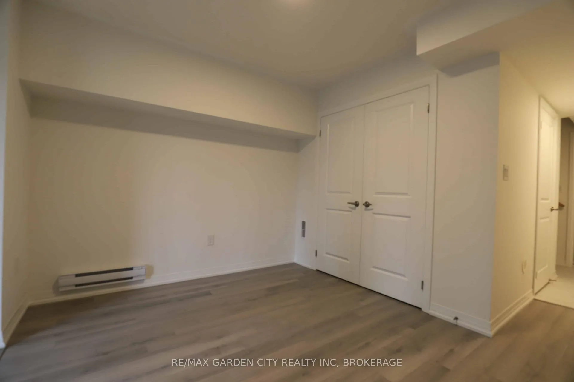 Photo 18 of 12 Sidney Rose Common, St. Catharines, Glendale/Glenridge — HOMEH