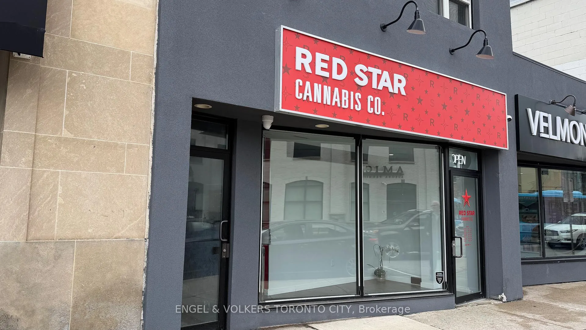 Photo 1 of Unit 1, 15191 Yonge Street, Aurora, Aurora Village — HOMEH