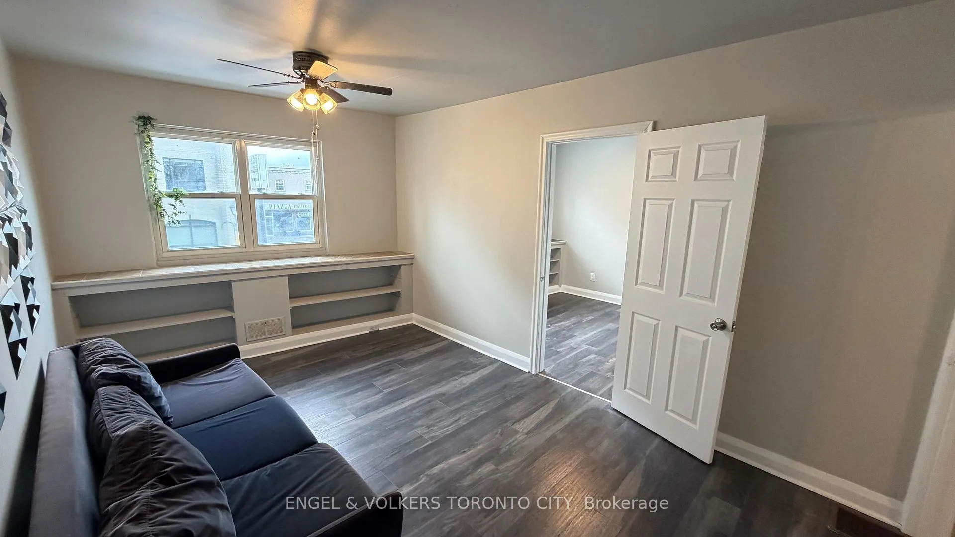 Photo 6 of Unit 1, 15191 Yonge Street, Aurora, Aurora Village — HOMEH
