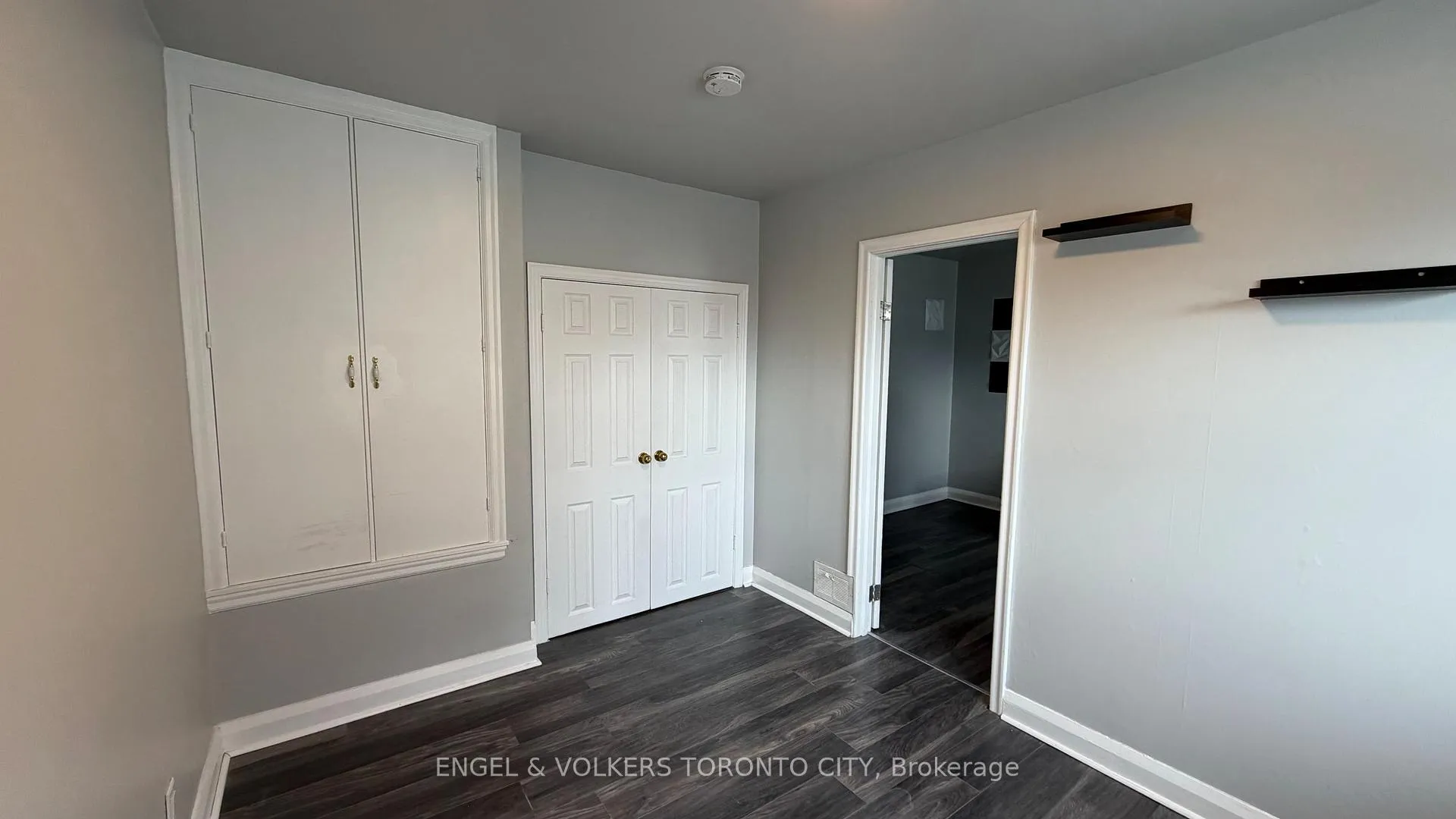 Photo 7 of Unit 1, 15191 Yonge Street, Aurora, Aurora Village — HOMEH