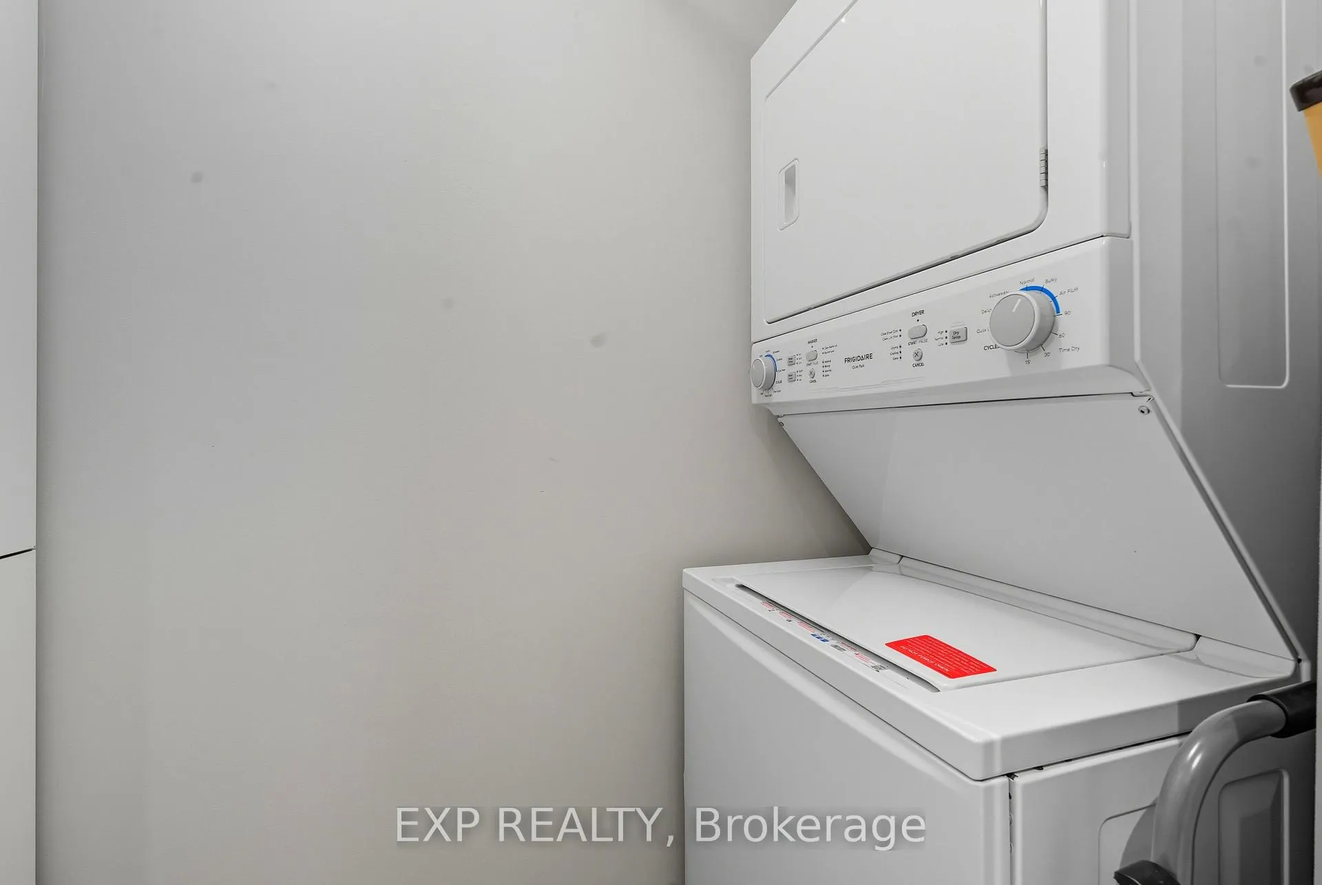 Photo 18 of Unit 111, 14924 Yonge Street, Aurora, Aurora Highlands — HOMEH