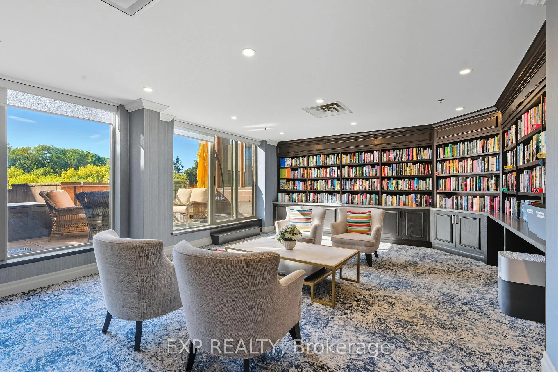 Photo 24 of Unit 111, 14924 Yonge Street, Aurora, Aurora Highlands — HOMEH