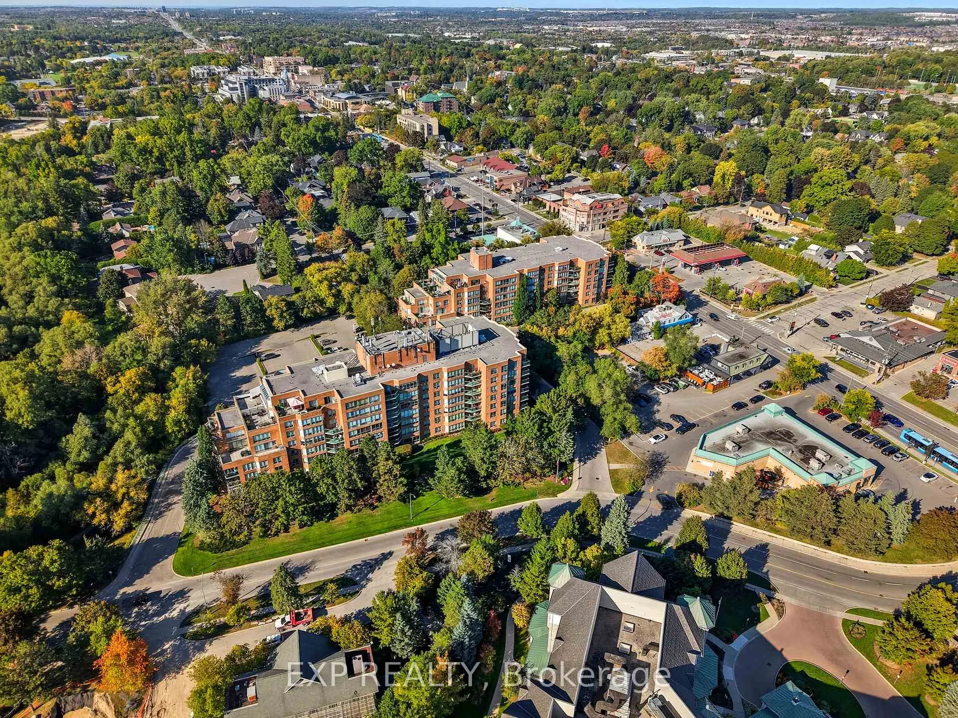 Photo 32 of Unit 111, 14924 Yonge Street, Aurora, Aurora Highlands — HOMEH