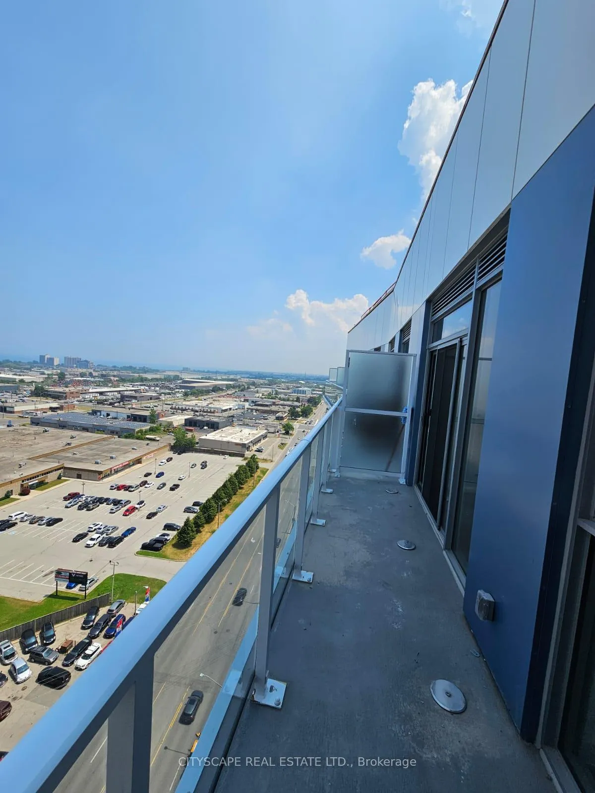 Photo 13 of Unit 1612, 2782 Barton Street, Hamilton, Riverdale — HOMEH