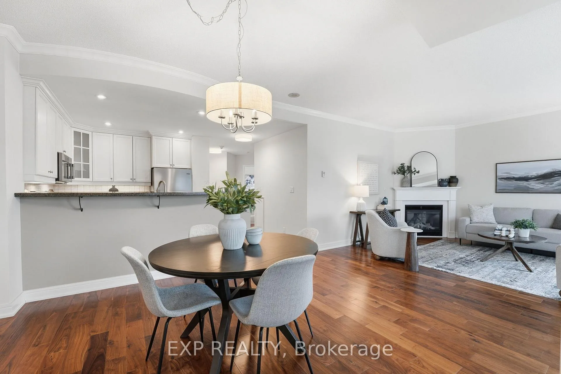 Photo 11 of Unit 905, 2 Toronto Street, Barrie, City Centre — HOMEH