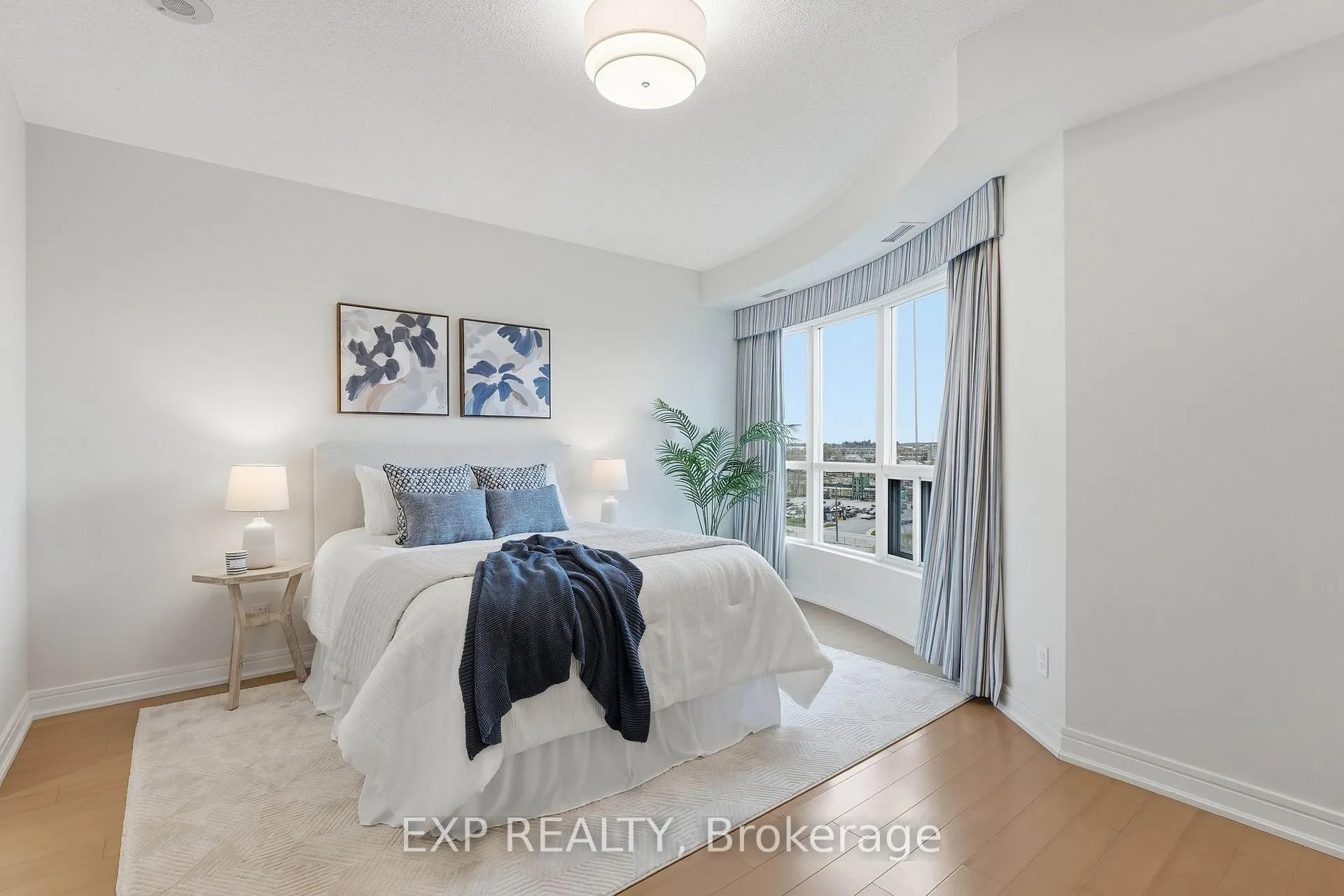 Photo 17 of Unit 905, 2 Toronto Street, Barrie, City Centre — HOMEH